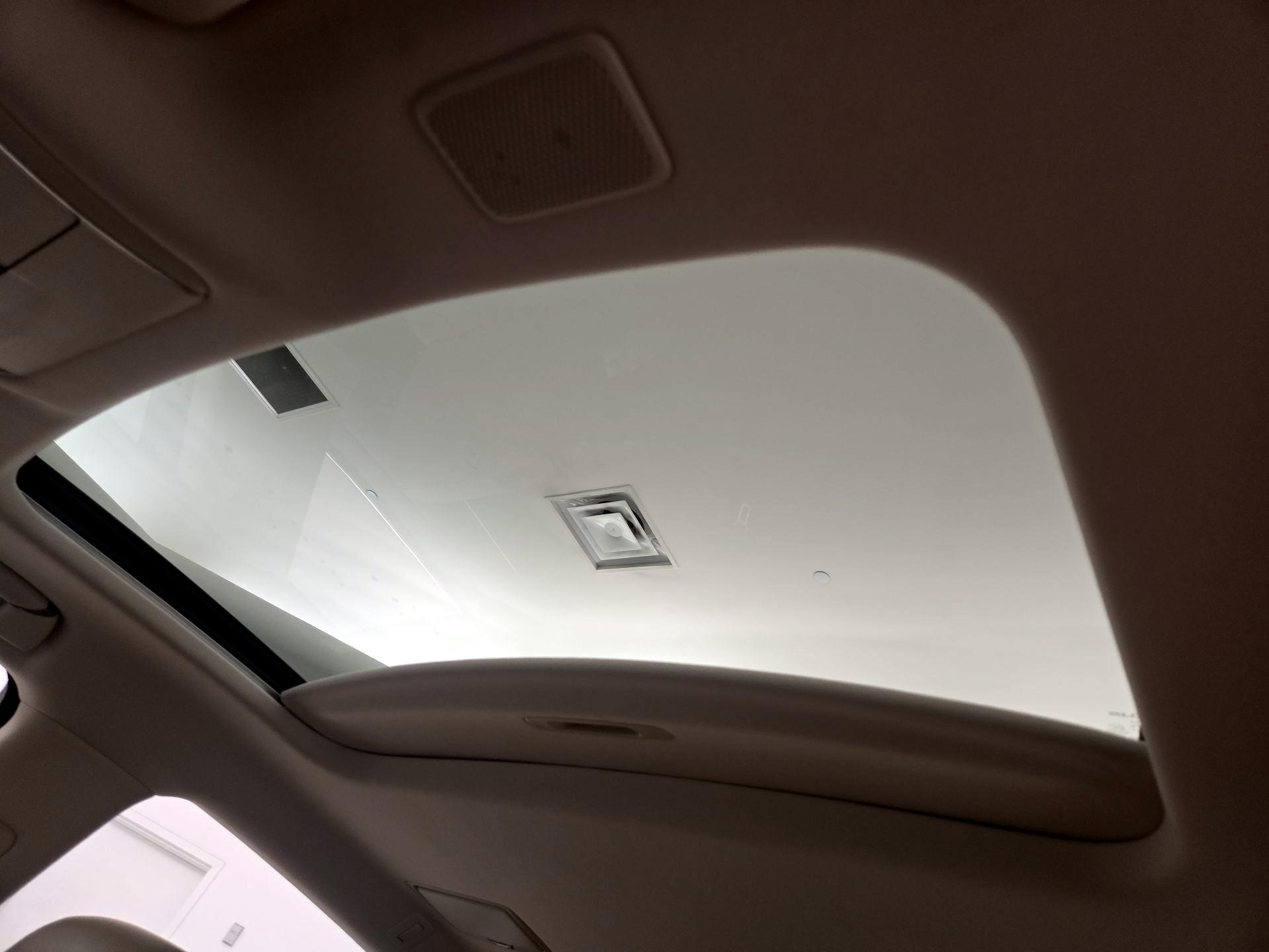 Thumbnail: 2018 Lexus LS - 20