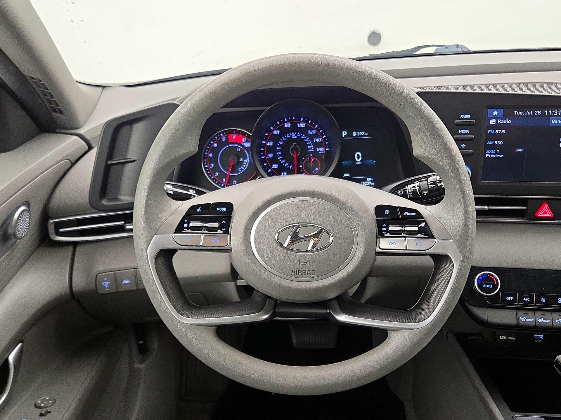 Thumbnail: 2023 Hyundai Elantra - 10