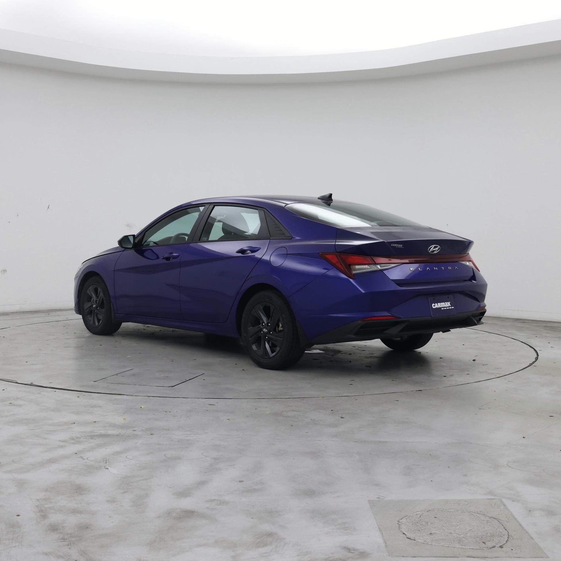 Thumbnail: 2023 Hyundai Elantra - 2