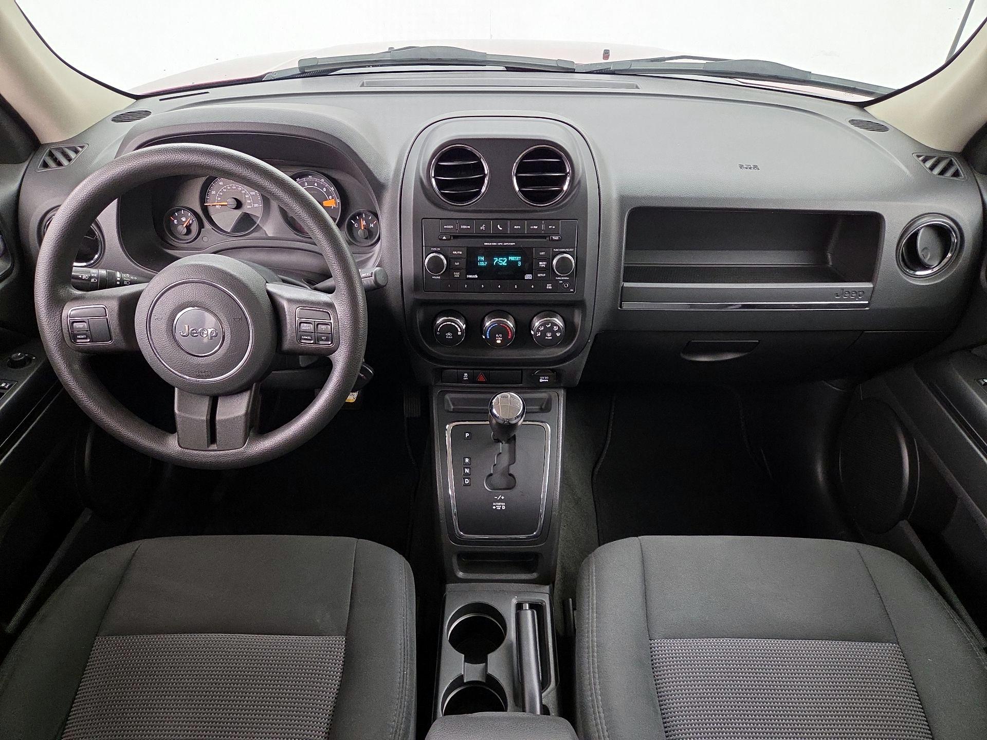 Thumbnail: 2014 Jeep Patriot - 9