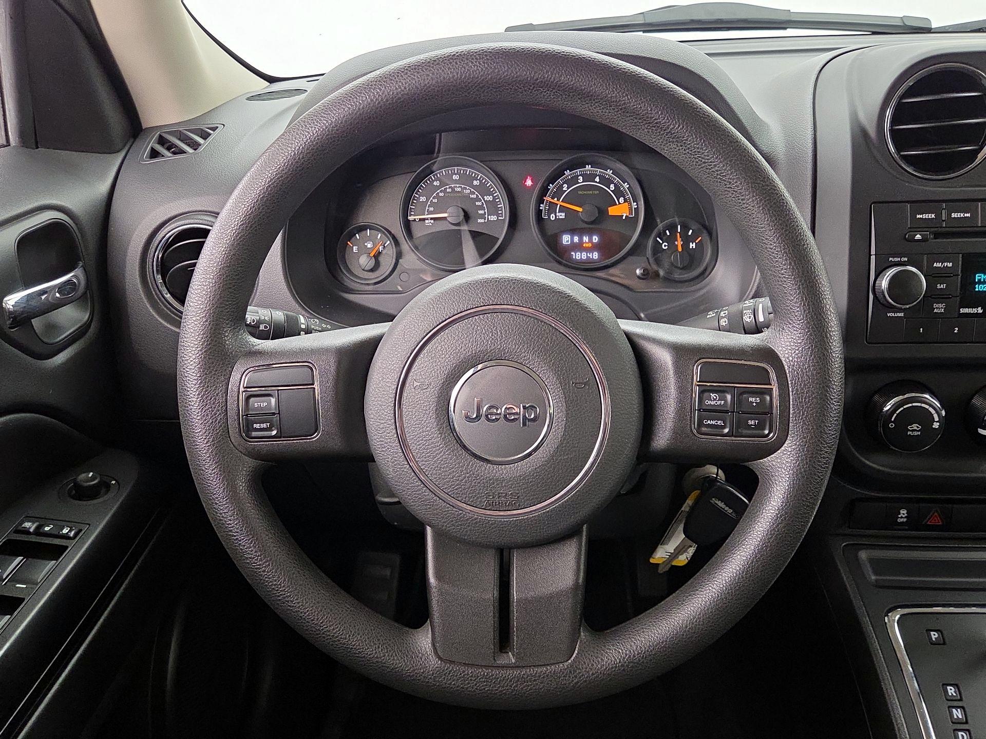 Thumbnail: 2014 Jeep Patriot - 10