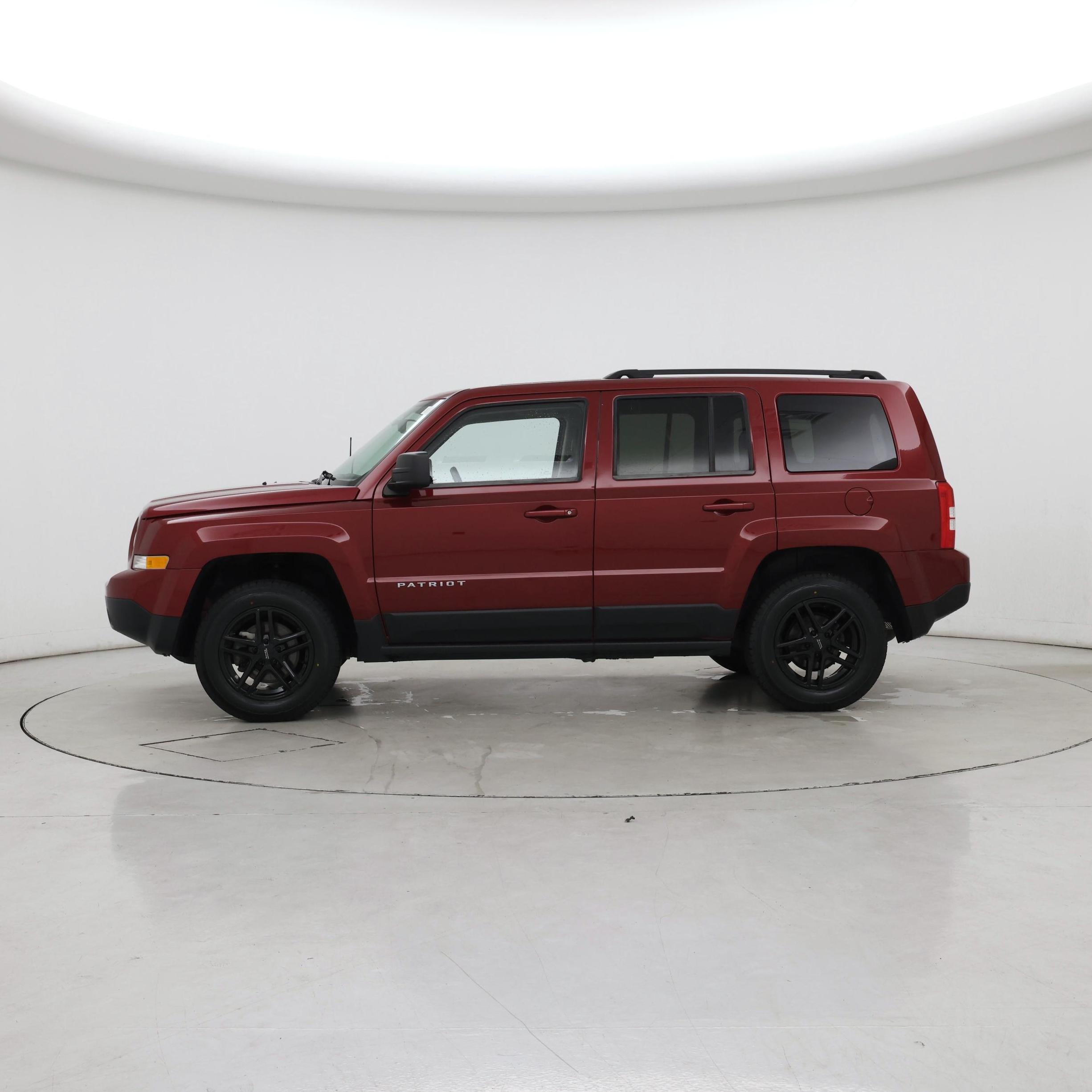 Thumbnail: 2014 Jeep Patriot - 3