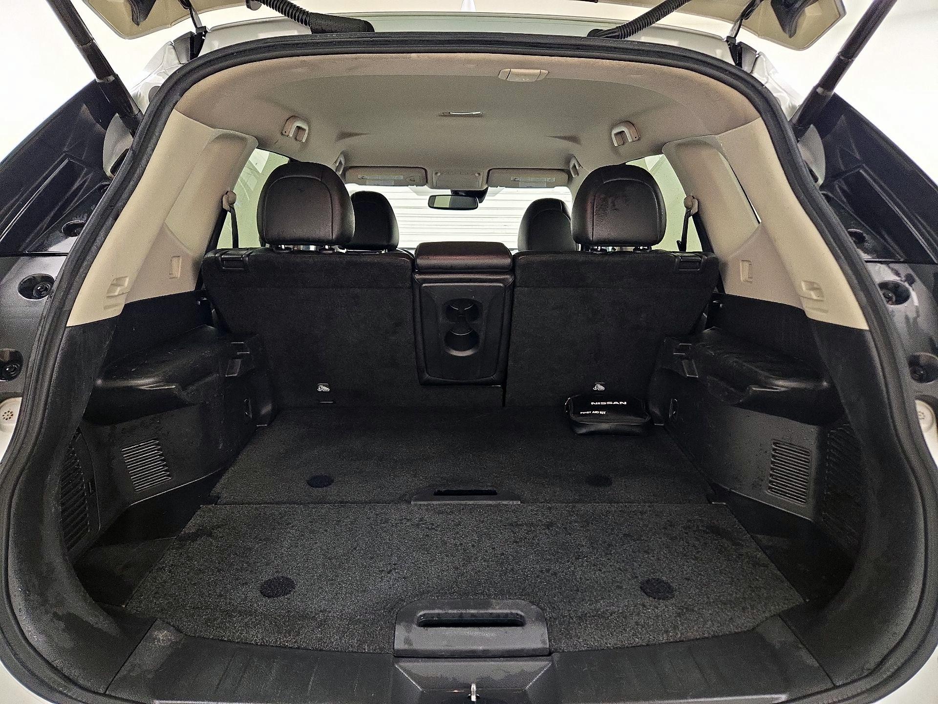 Thumbnail: 2018 Nissan Rogue - 17