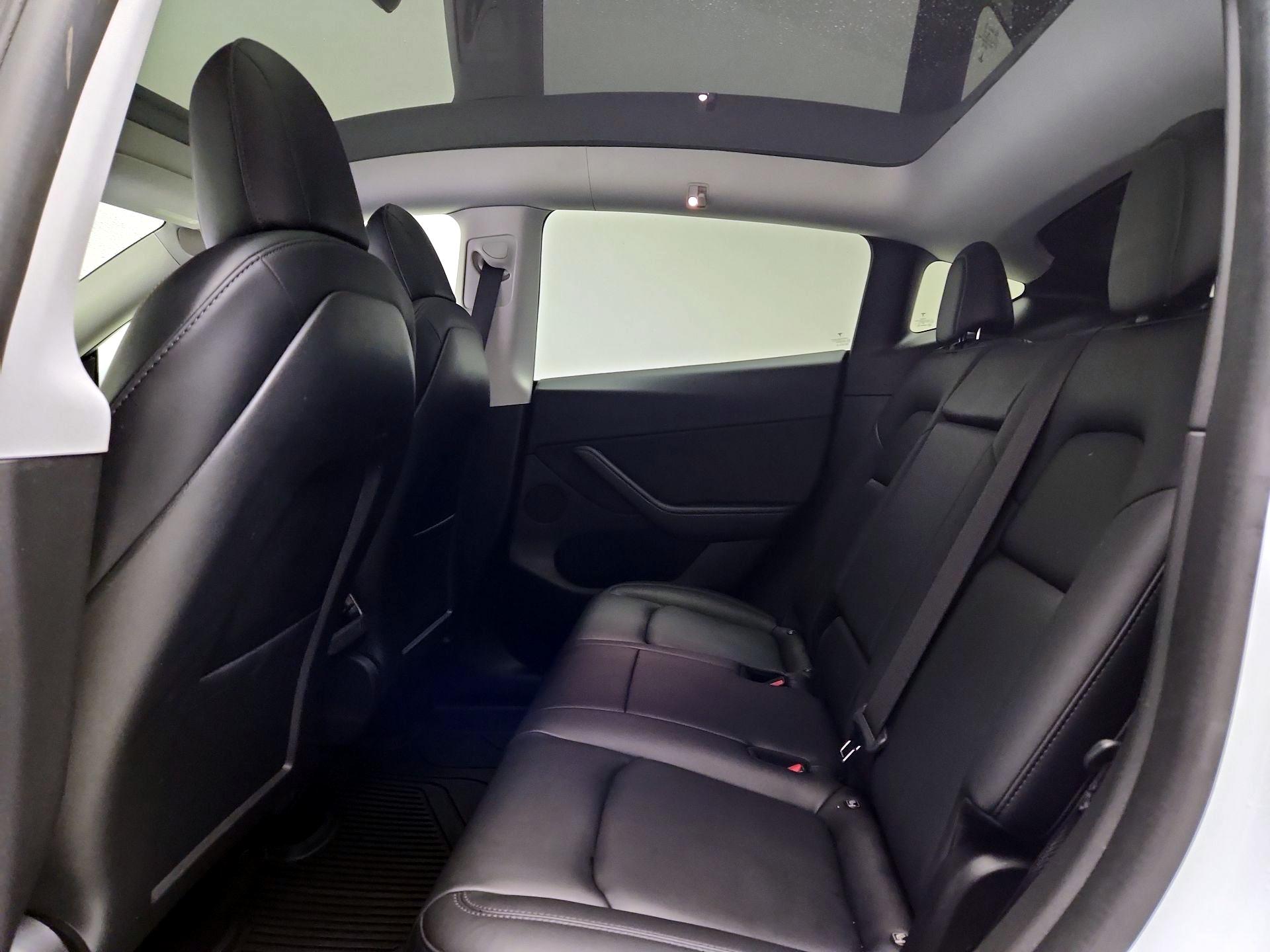 Thumbnail: 2021 Tesla Model Y - 19