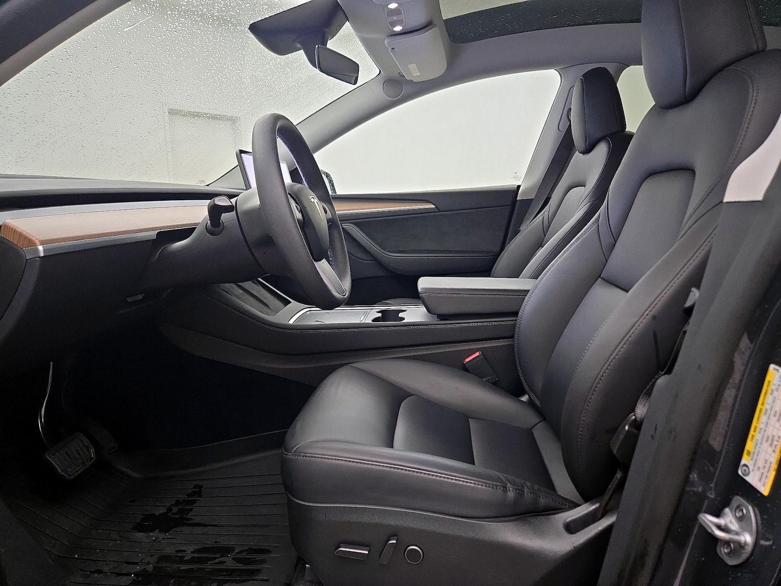 2023 Tesla Model Y Long Range - Photo 12