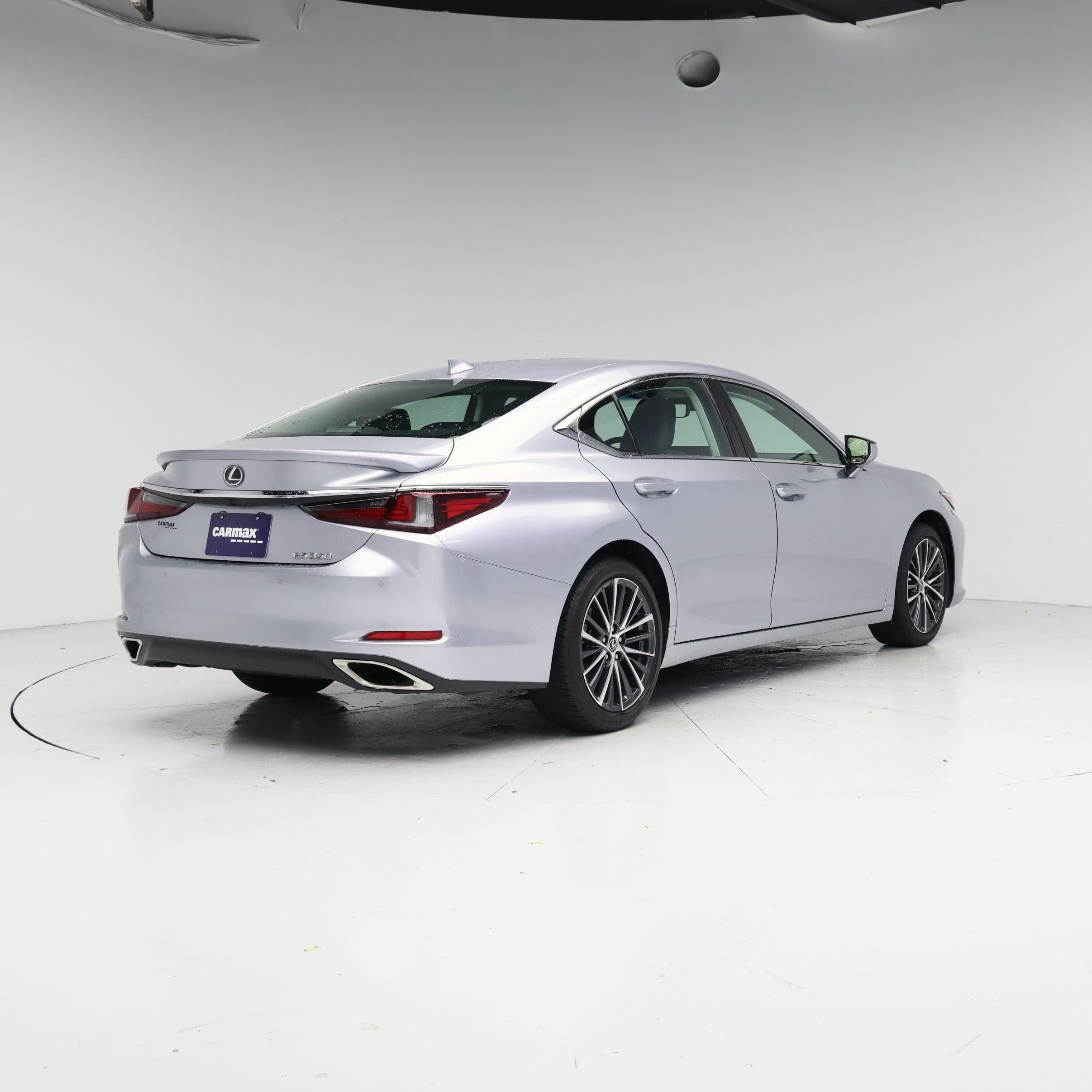 Thumbnail: 2023 Lexus ES - 8