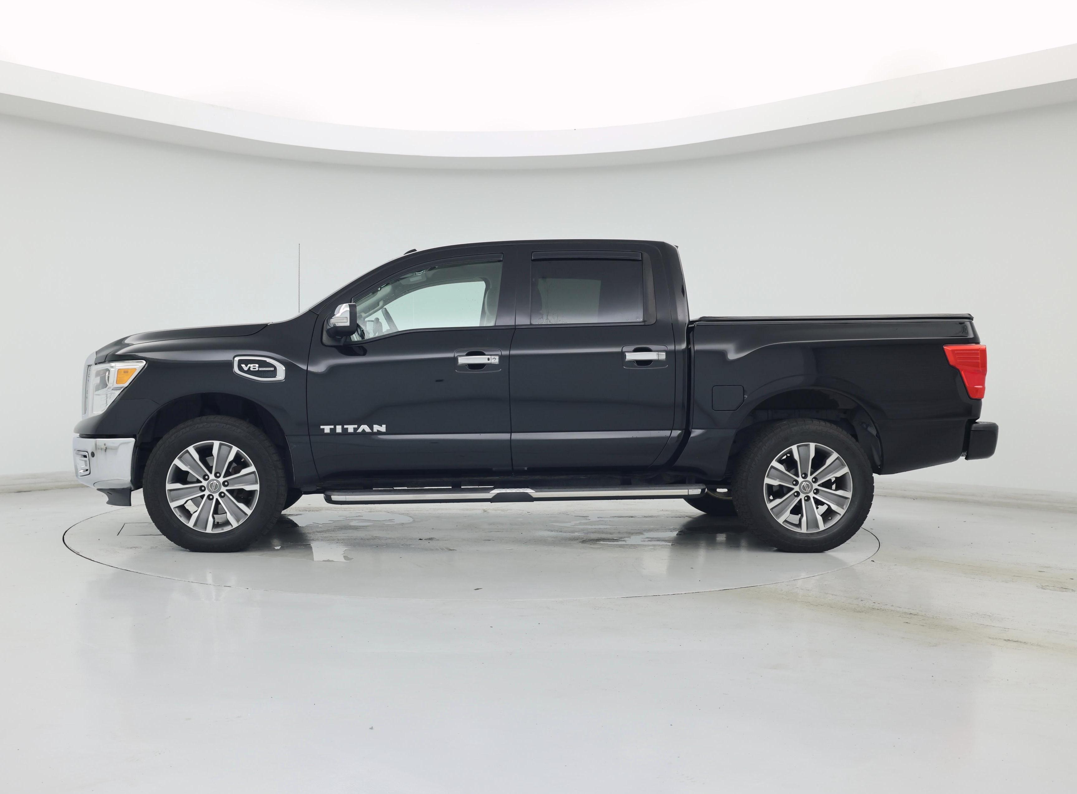 Thumbnail: 2017 Nissan Titan - 3