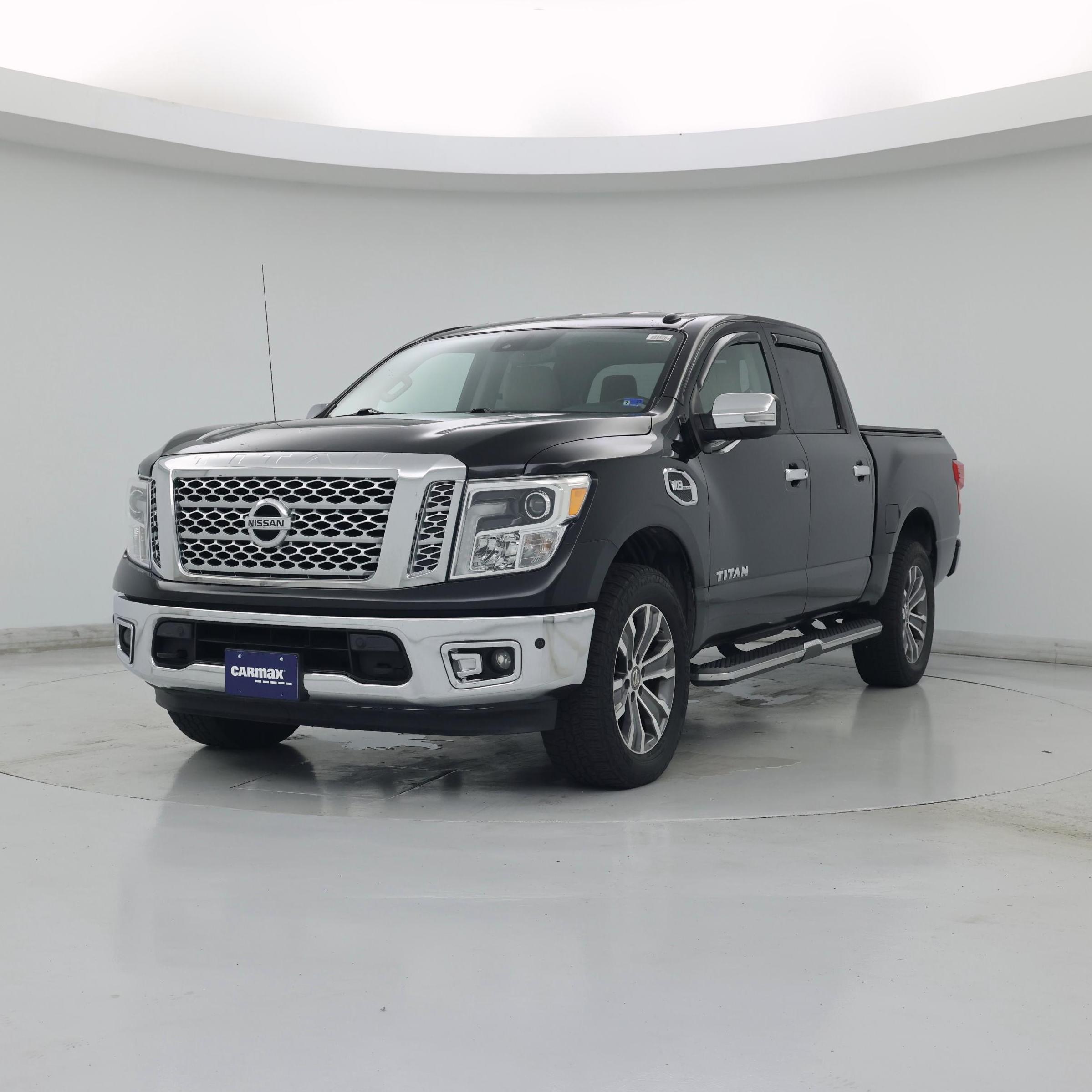 Thumbnail: 2017 Nissan Titan - 4