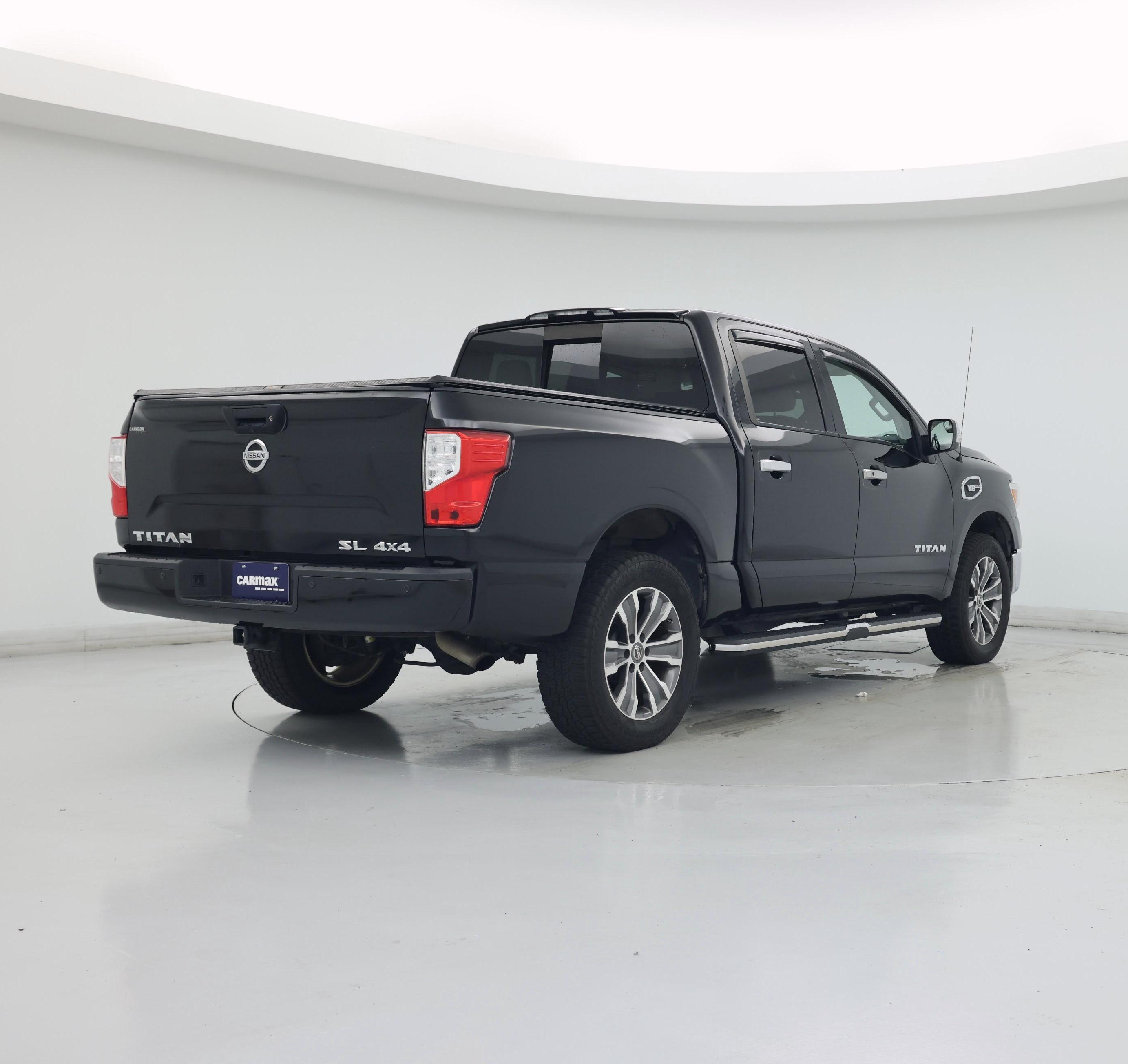 Thumbnail: 2017 Nissan Titan - 8