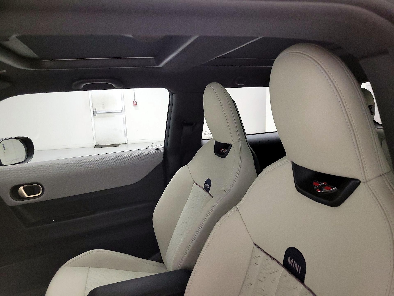 Sunroof(s) & Skylight(s)