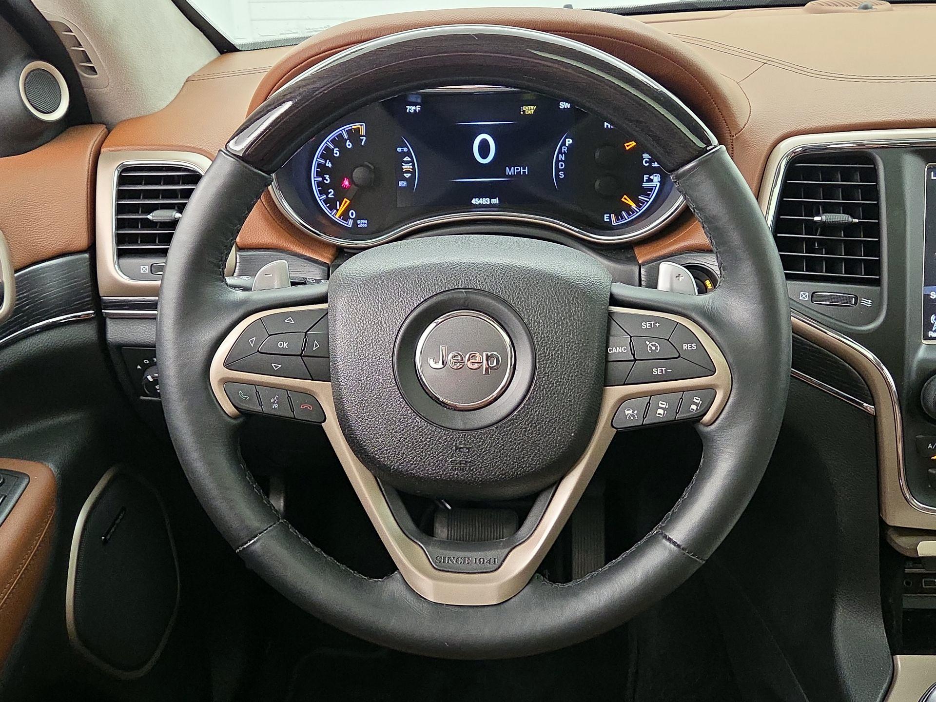 Thumbnail: 2015 Jeep Grand Cherokee - 10