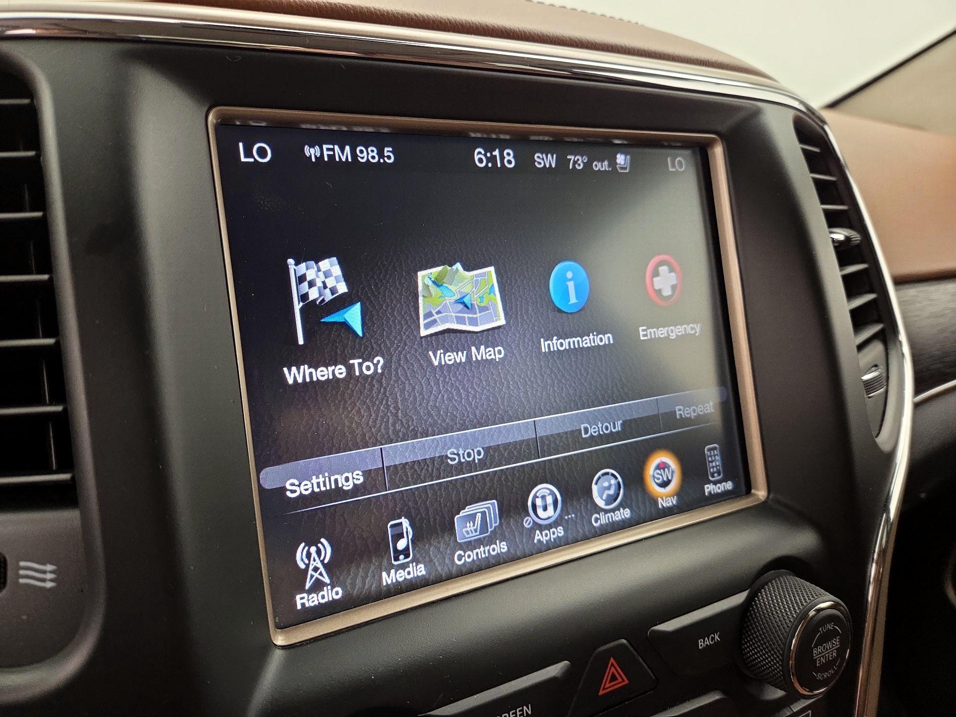 Thumbnail: 2015 Jeep Grand Cherokee - 14