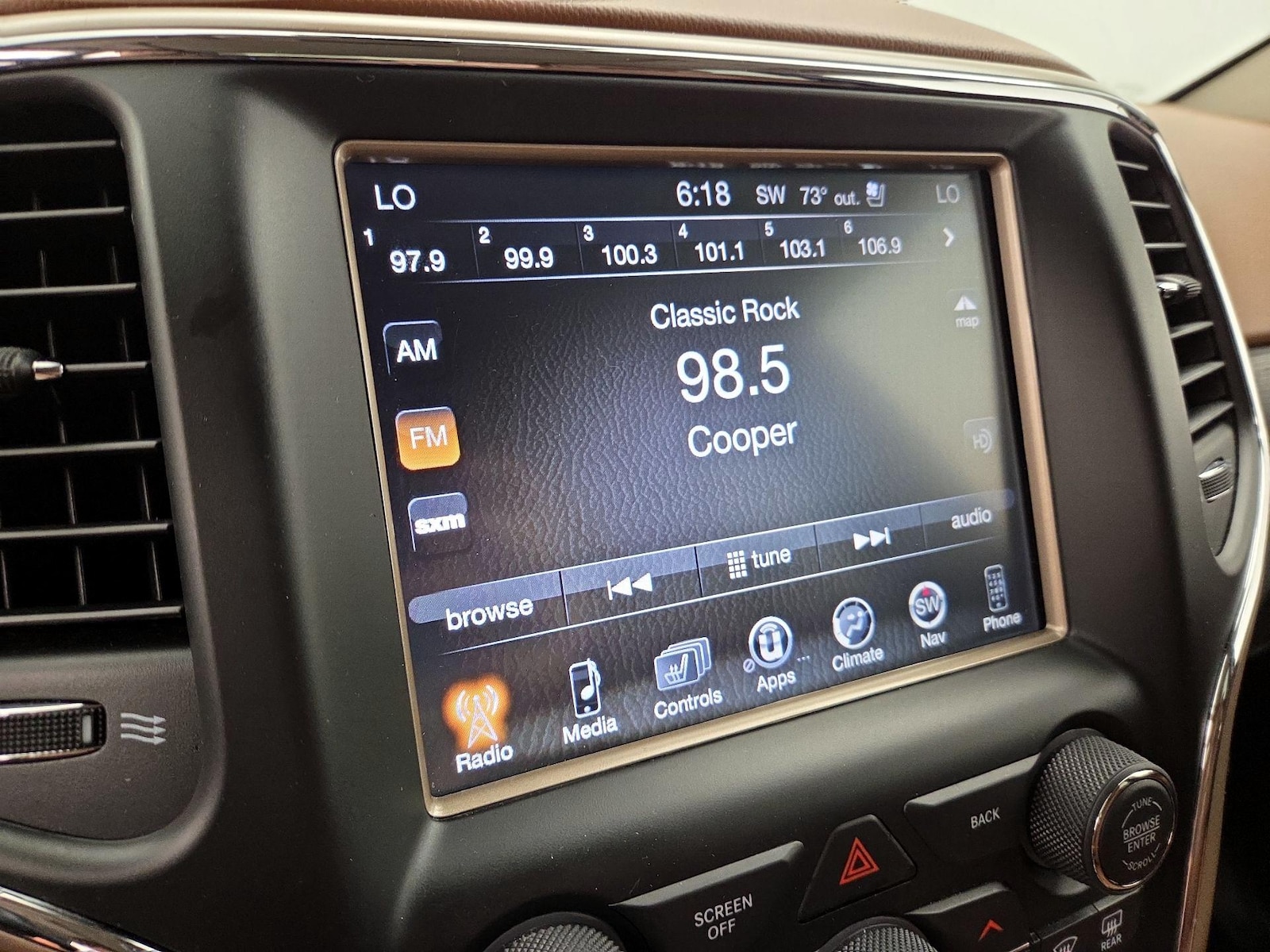 2015 Jeep Grand Cherokee Summit - Photo 17