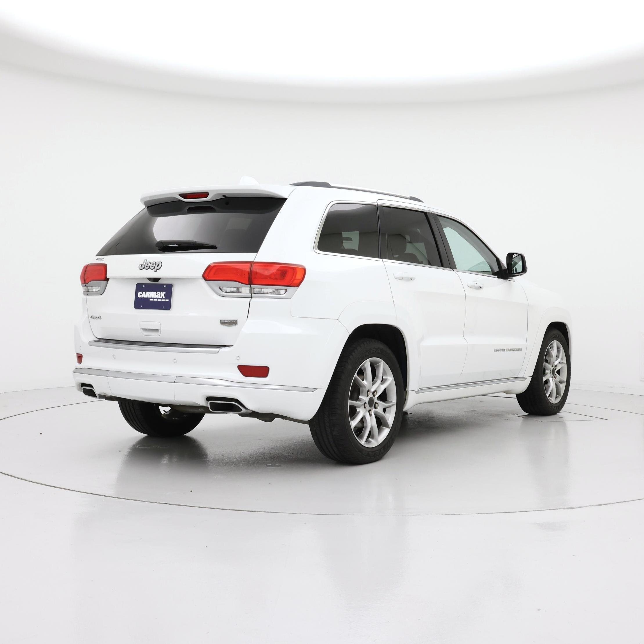 Thumbnail: 2015 Jeep Grand Cherokee - 8