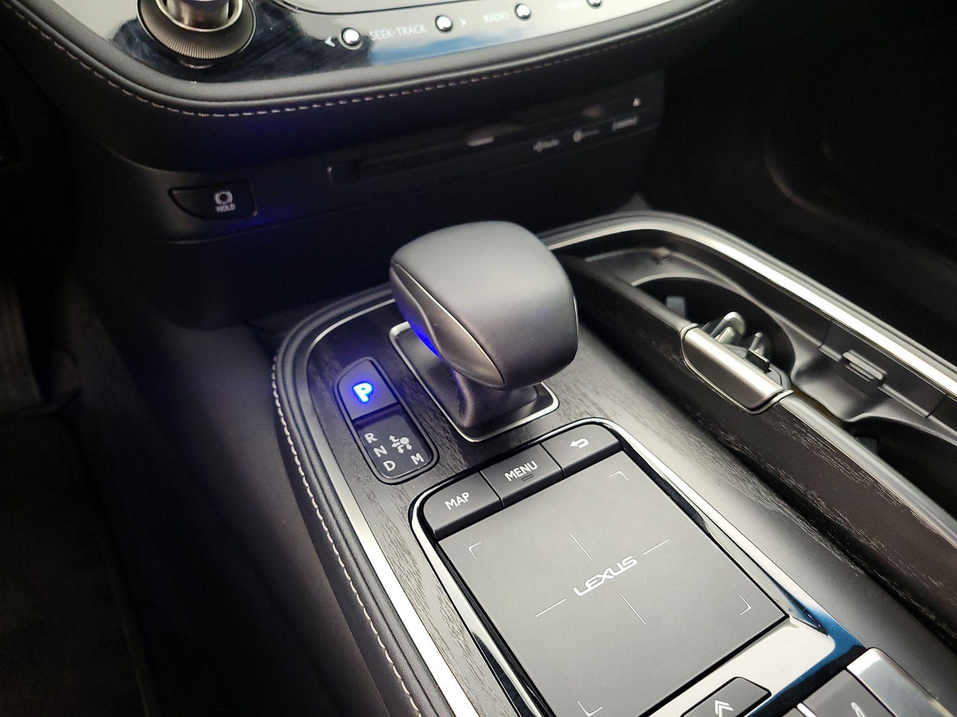 Thumbnail: 2022 Lexus LS - 18