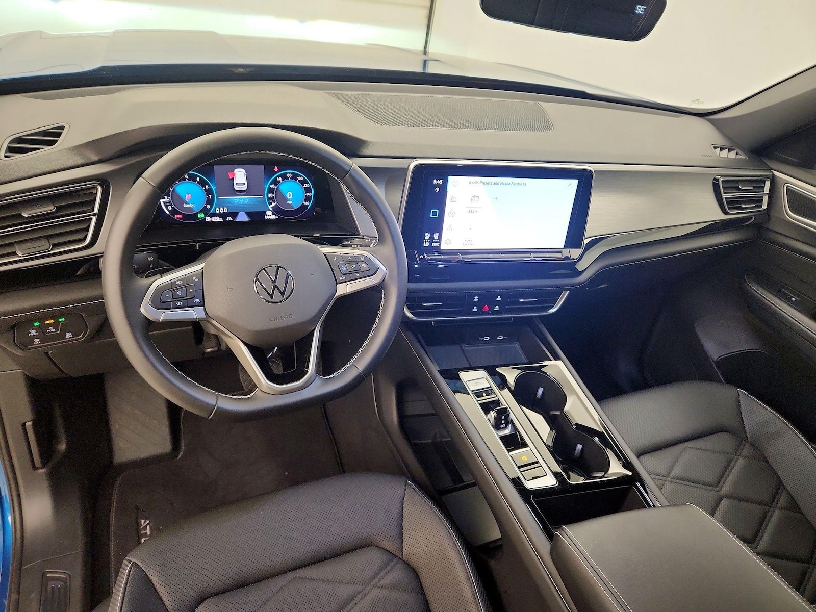 2024 Volkswagen Atlas Cross Sport SE w/Tech - Photo 10