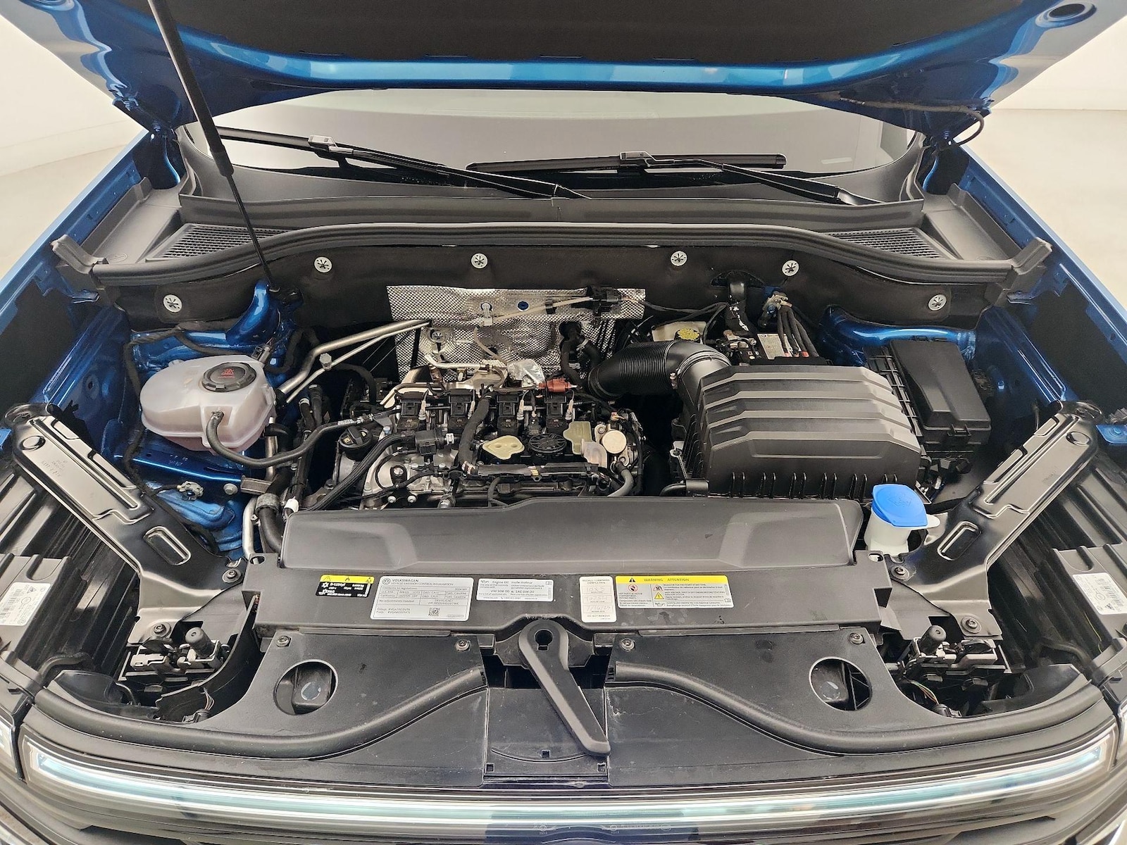 2024 Volkswagen Atlas Cross Sport SE w/Tech - Photo 22
