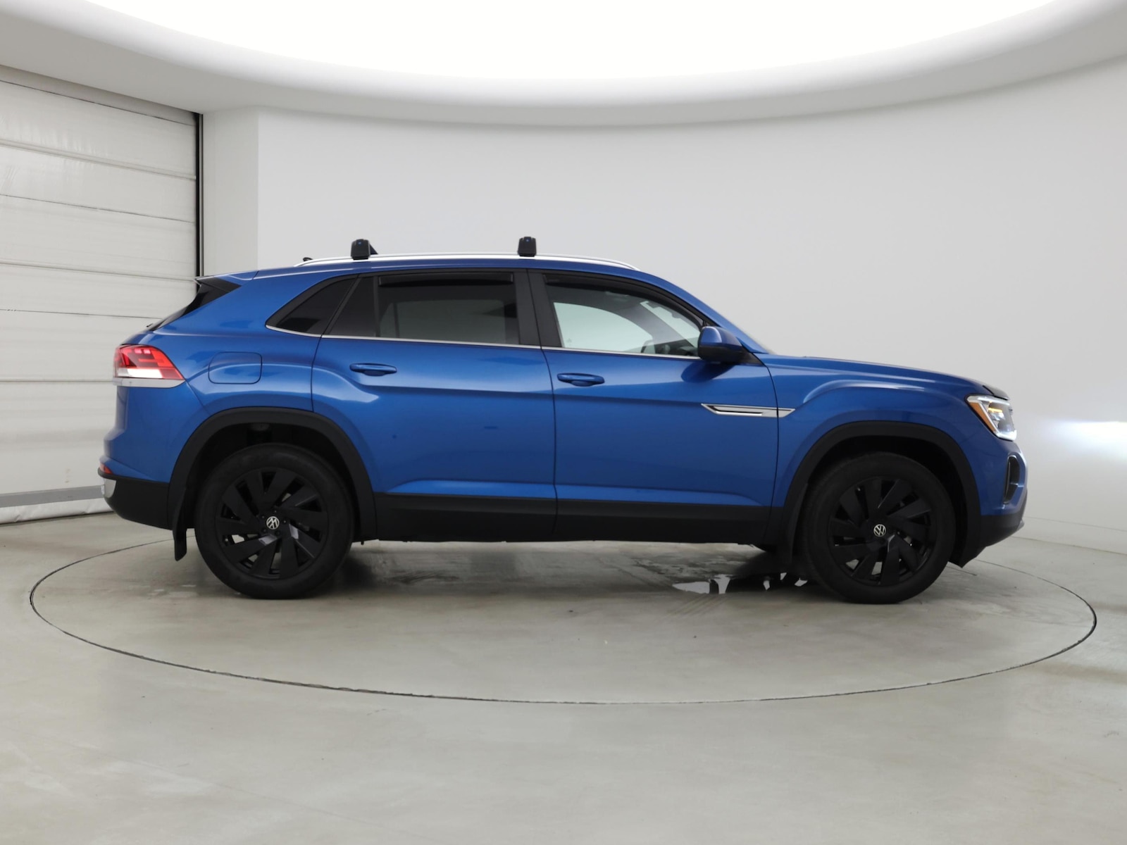 2024 Volkswagen Atlas Cross Sport SE w/Tech - Photo 8