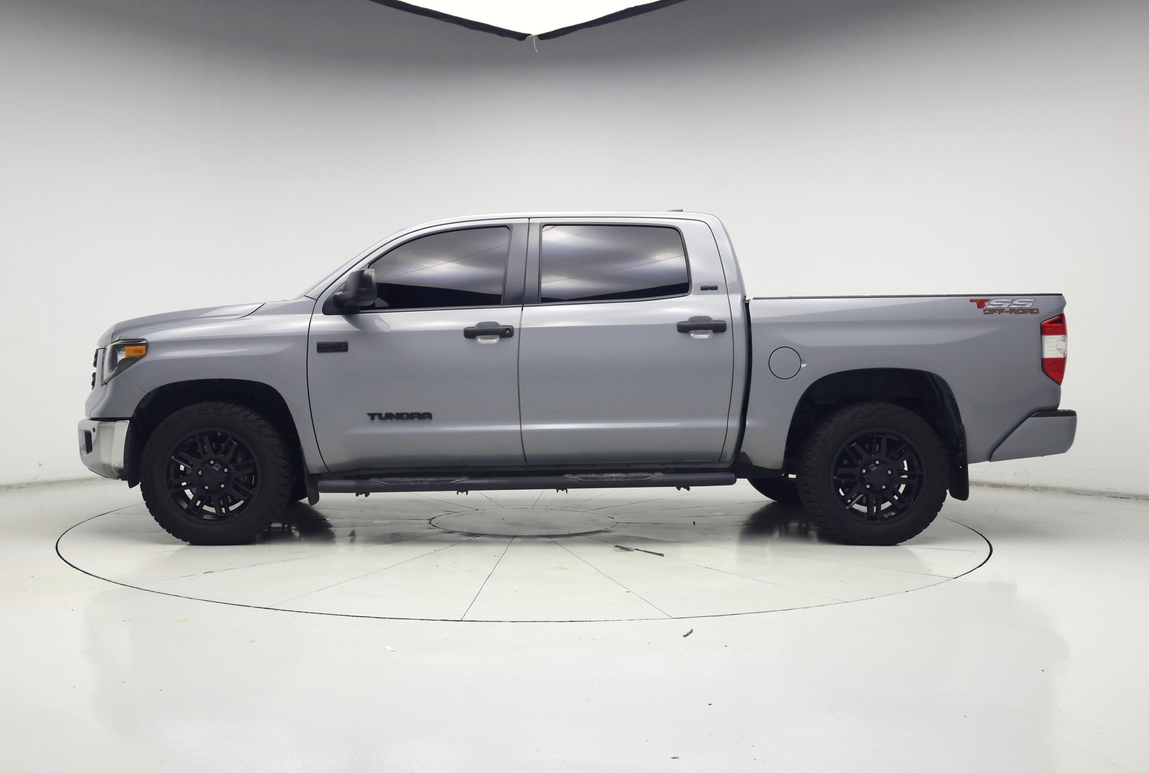 Thumbnail: 2021 Toyota Tundra - 3