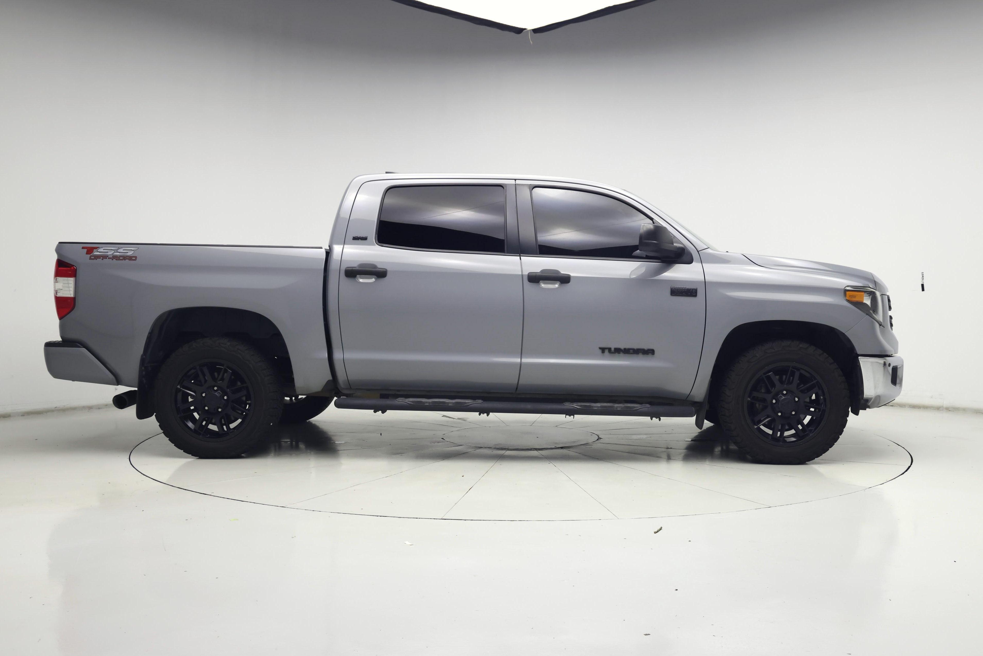 Thumbnail: 2021 Toyota Tundra - 7