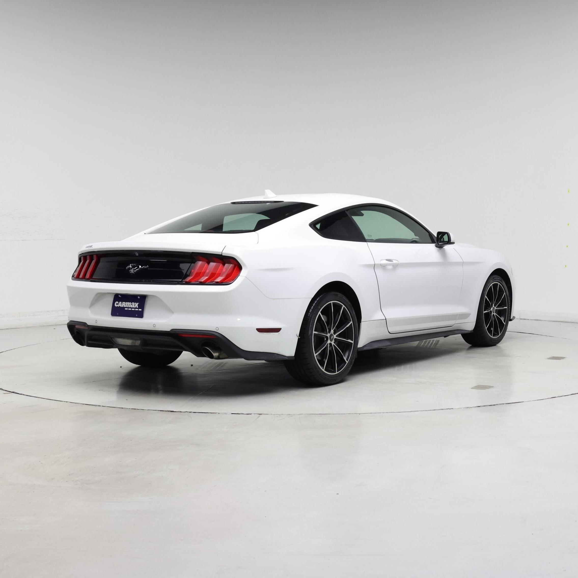 Thumbnail: 2022 Ford Mustang - 8