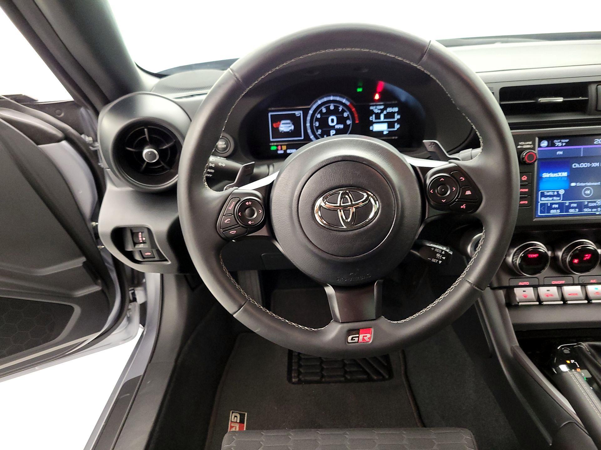 Thumbnail: 2023 Toyota GR86 - 10