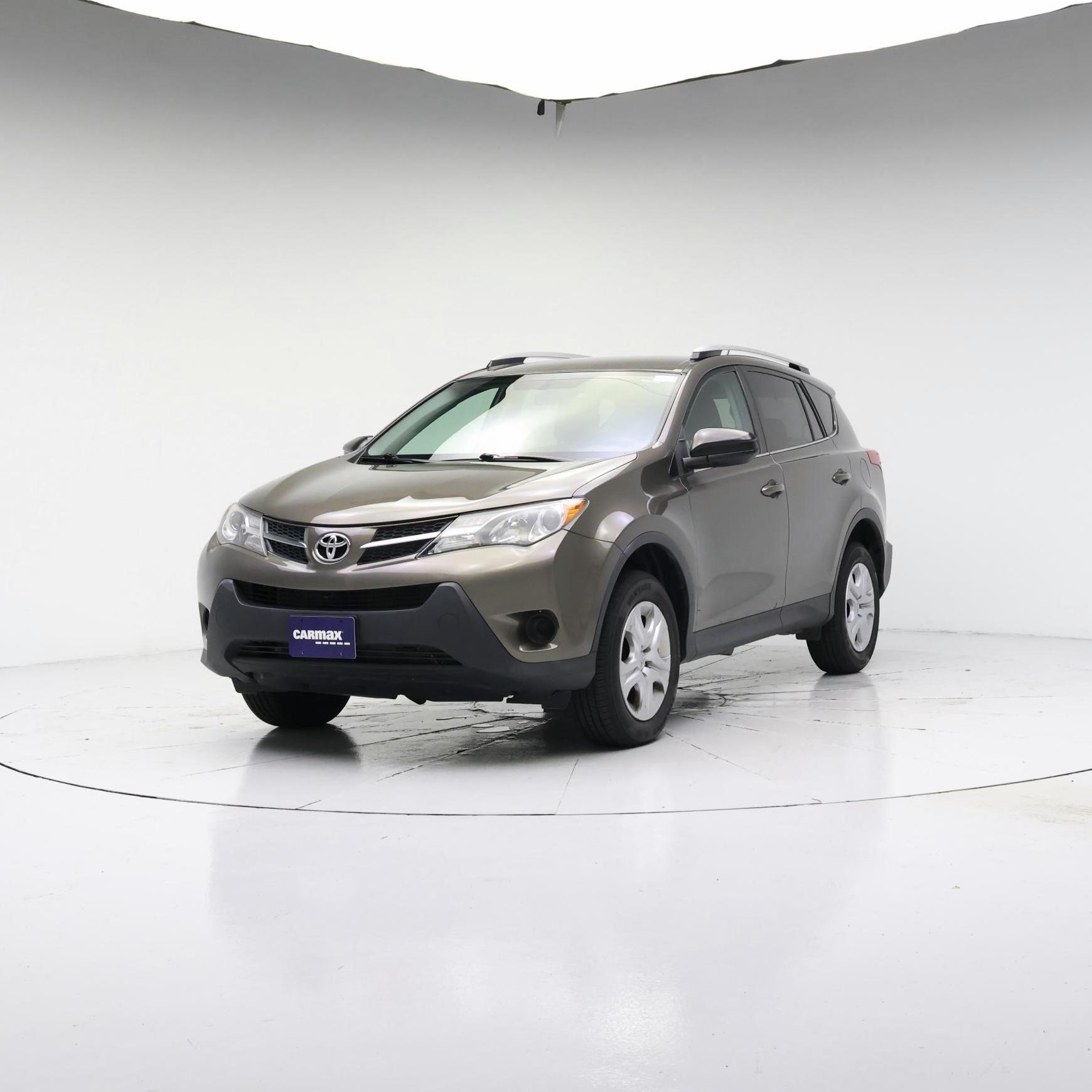 Thumbnail: 2015 Toyota RAV4 - 4