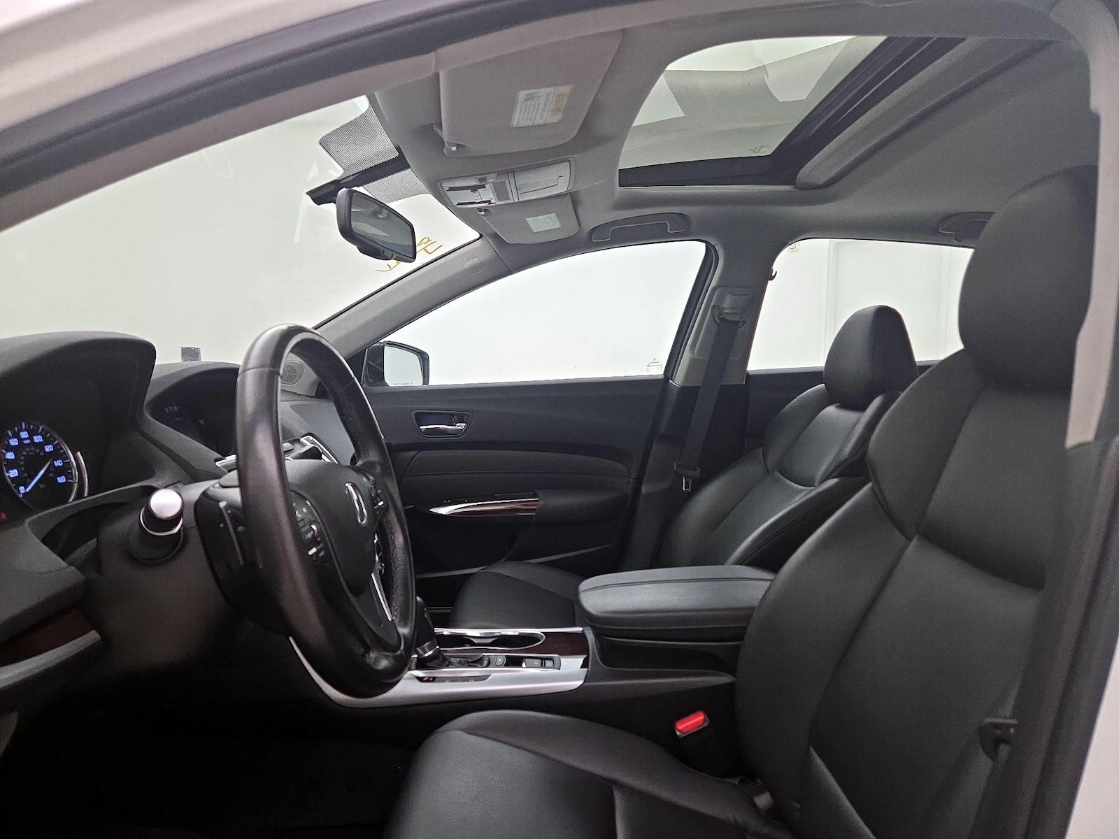 Sunroof(s) & Overhead Airbags