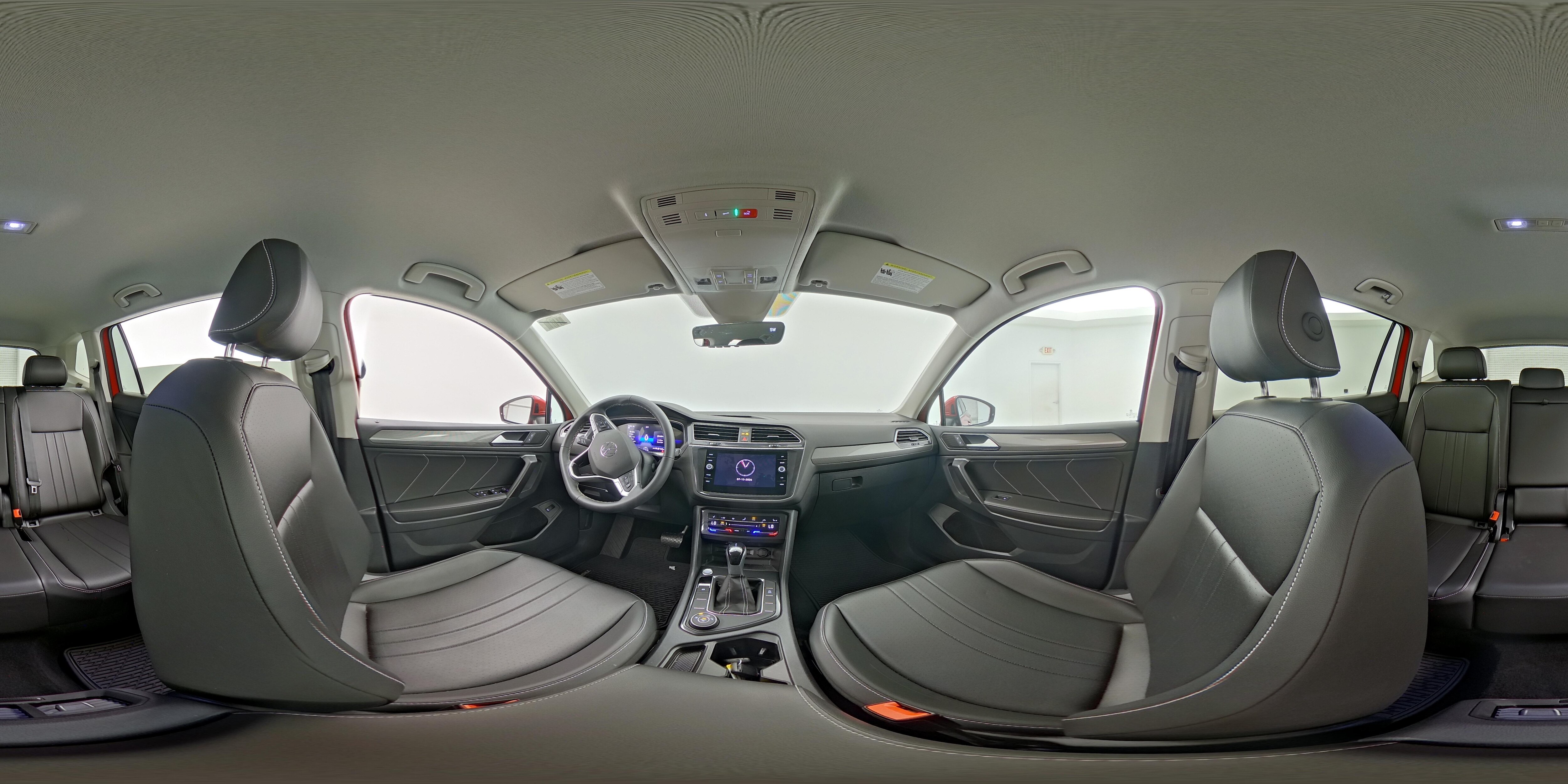 2024 Volkswagen Tiguan SE - Photo 24