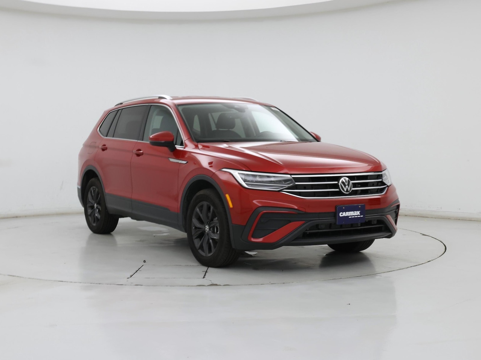 2024 Volkswagen Tiguan SE - Photo 2