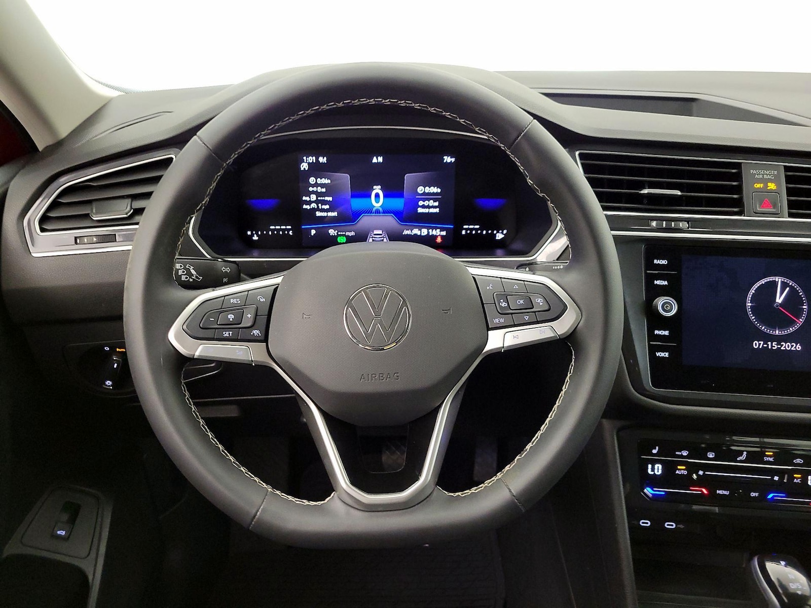 2024 Volkswagen Tiguan SE - Photo 11