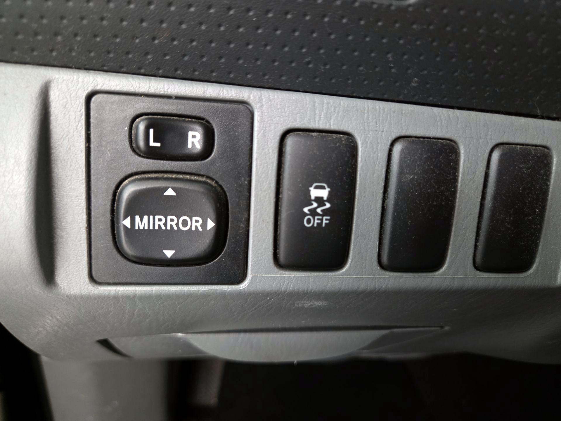 Thumbnail: 2014 Toyota Tacoma - 13