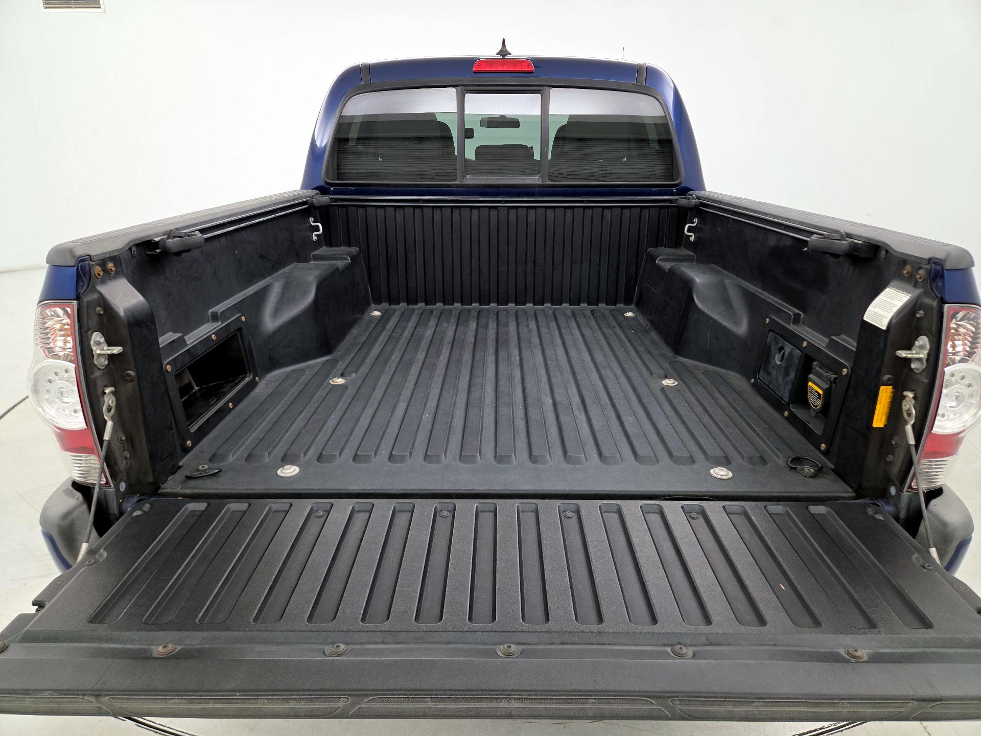 Thumbnail: 2014 Toyota Tacoma - 20