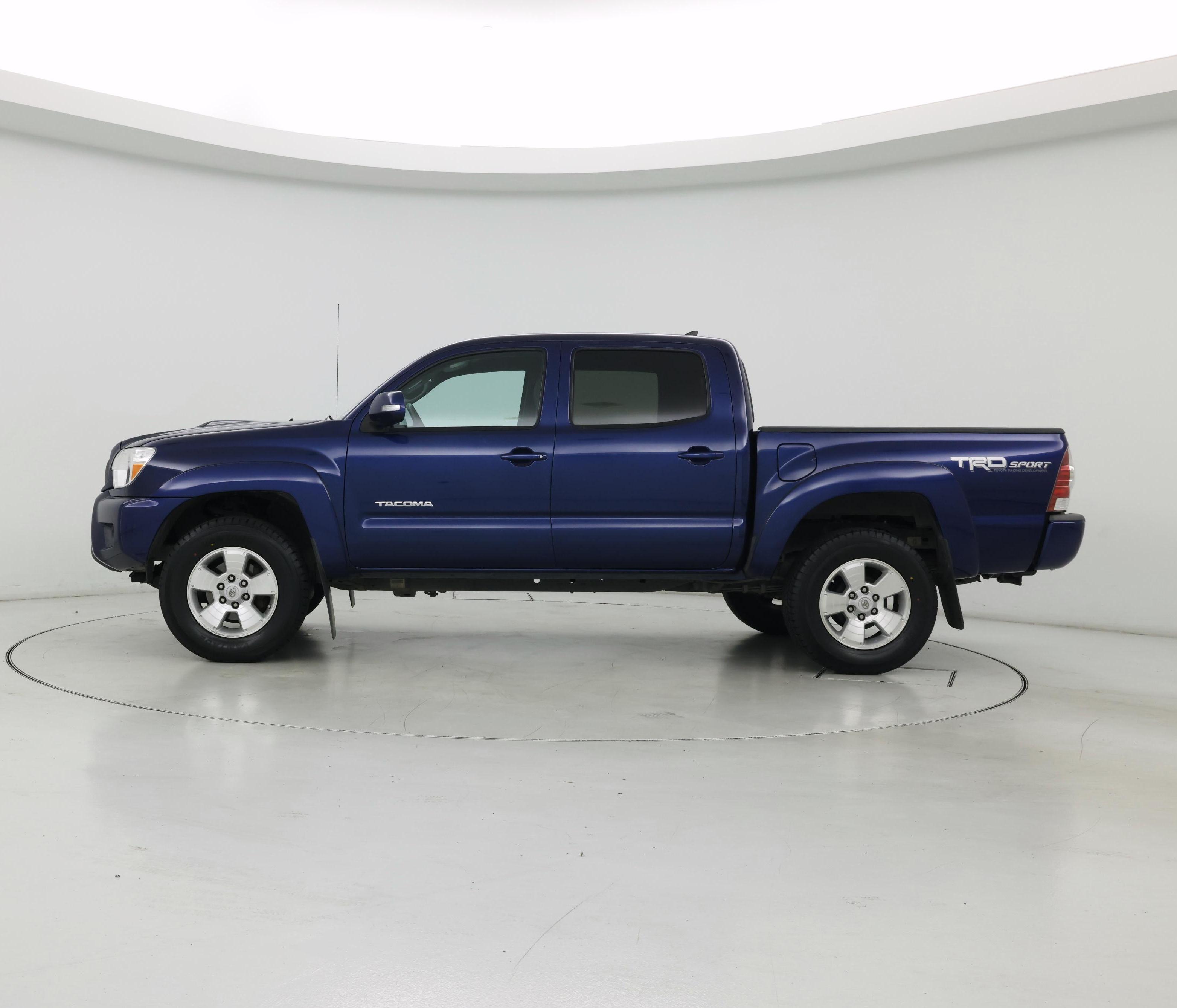 Thumbnail: 2014 Toyota Tacoma - 3