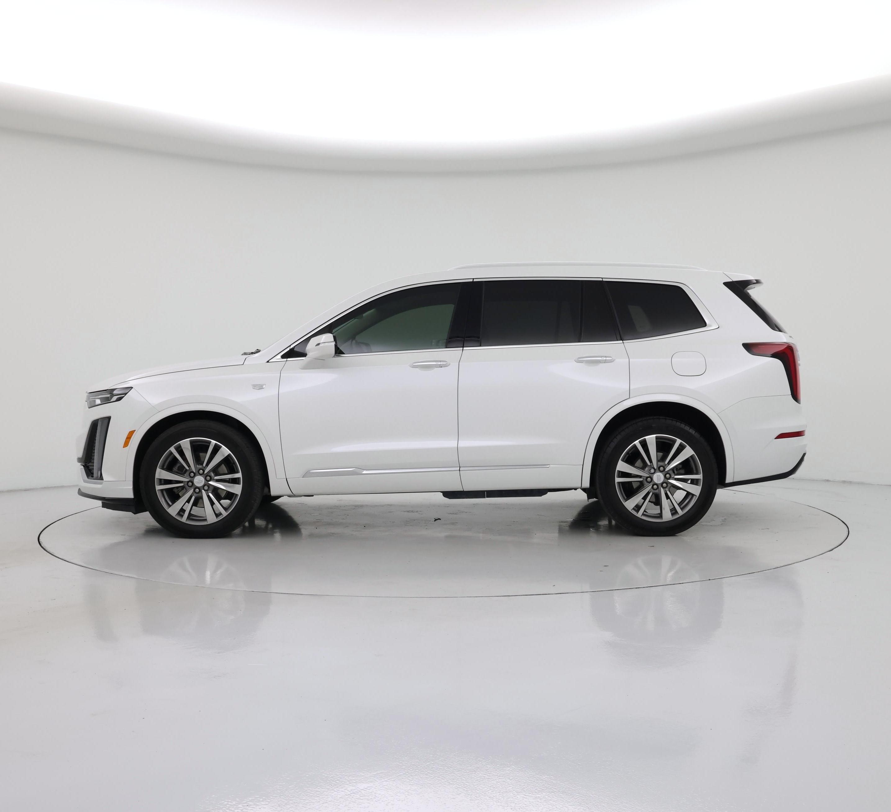 Thumbnail: 2021 Cadillac XT6 - 3