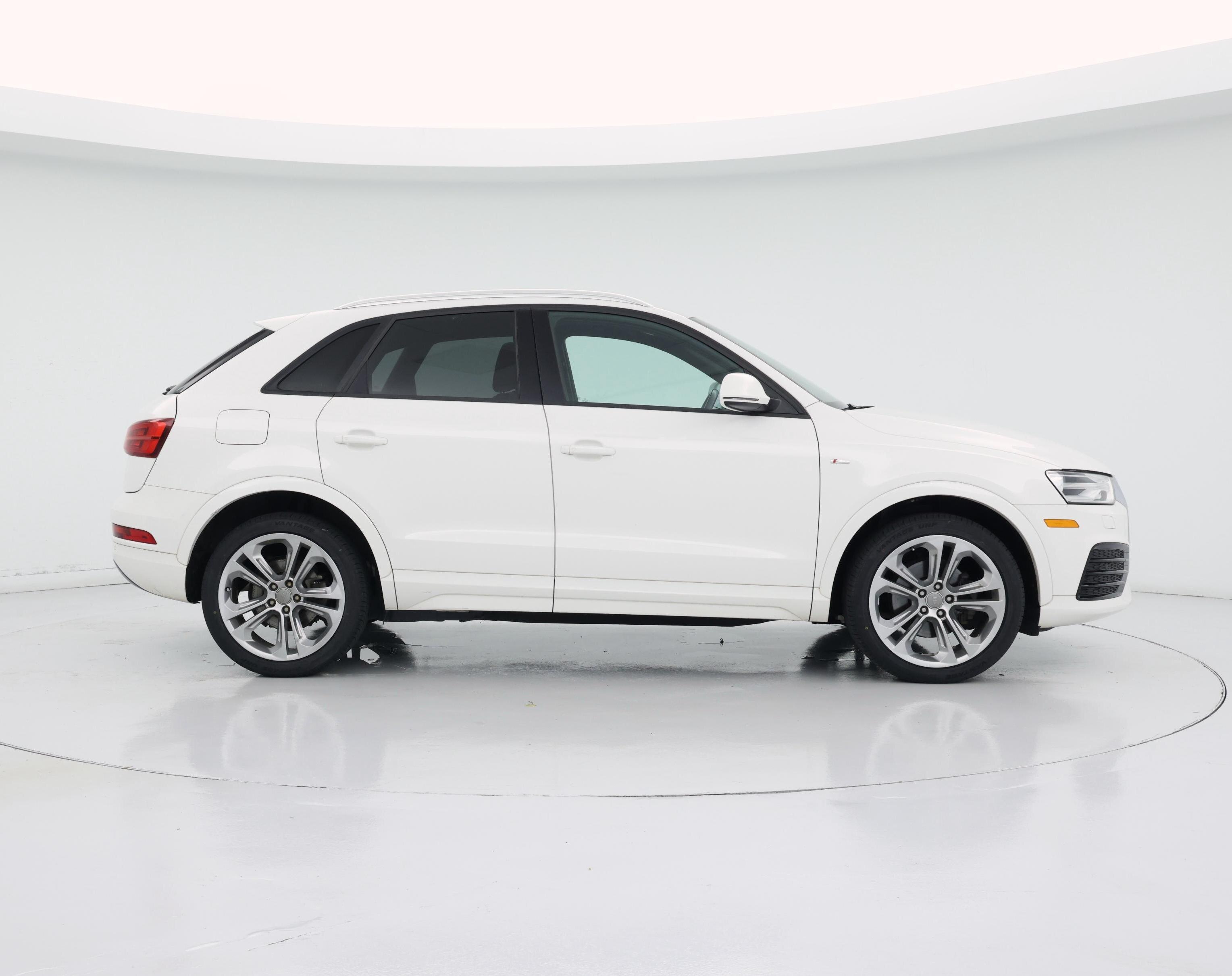 Thumbnail: 2018 Audi Q3 - 7