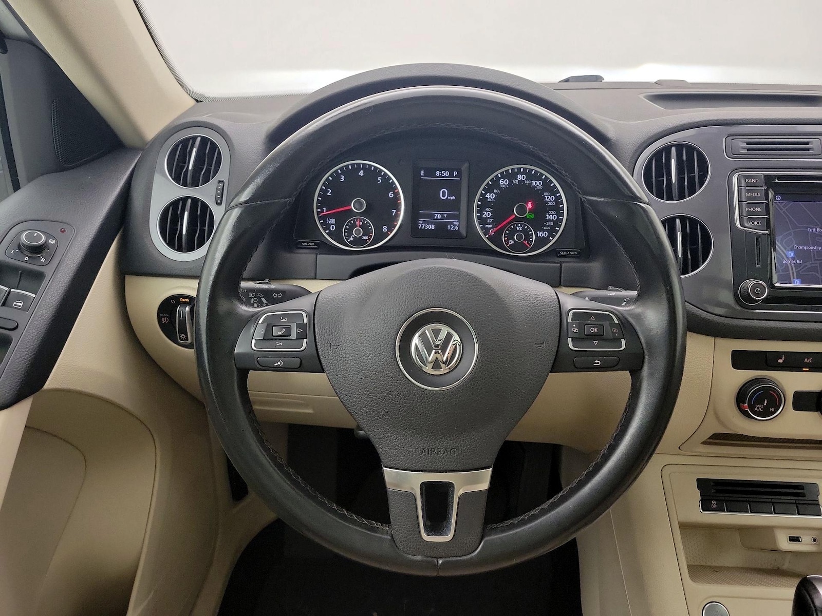 2016 Volkswagen Tiguan SE - Photo 11