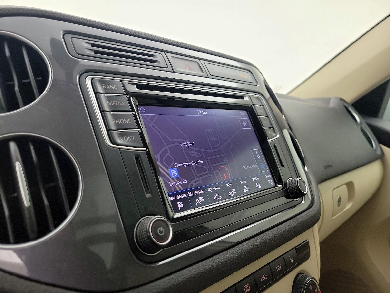 2016 Volkswagen Tiguan SE - Photo 15