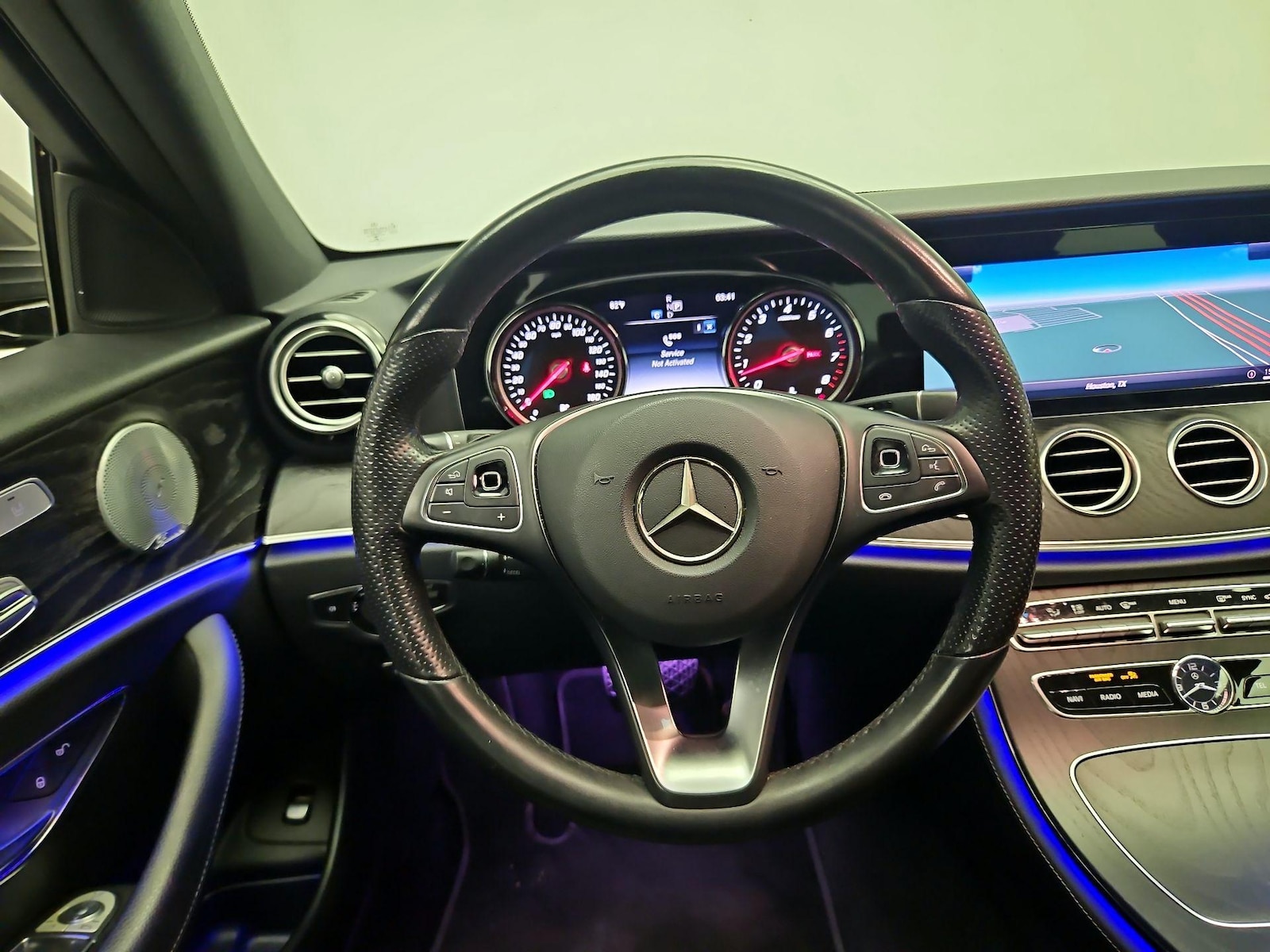 2018 Mercedes-Benz E-Class E300 - Photo 11