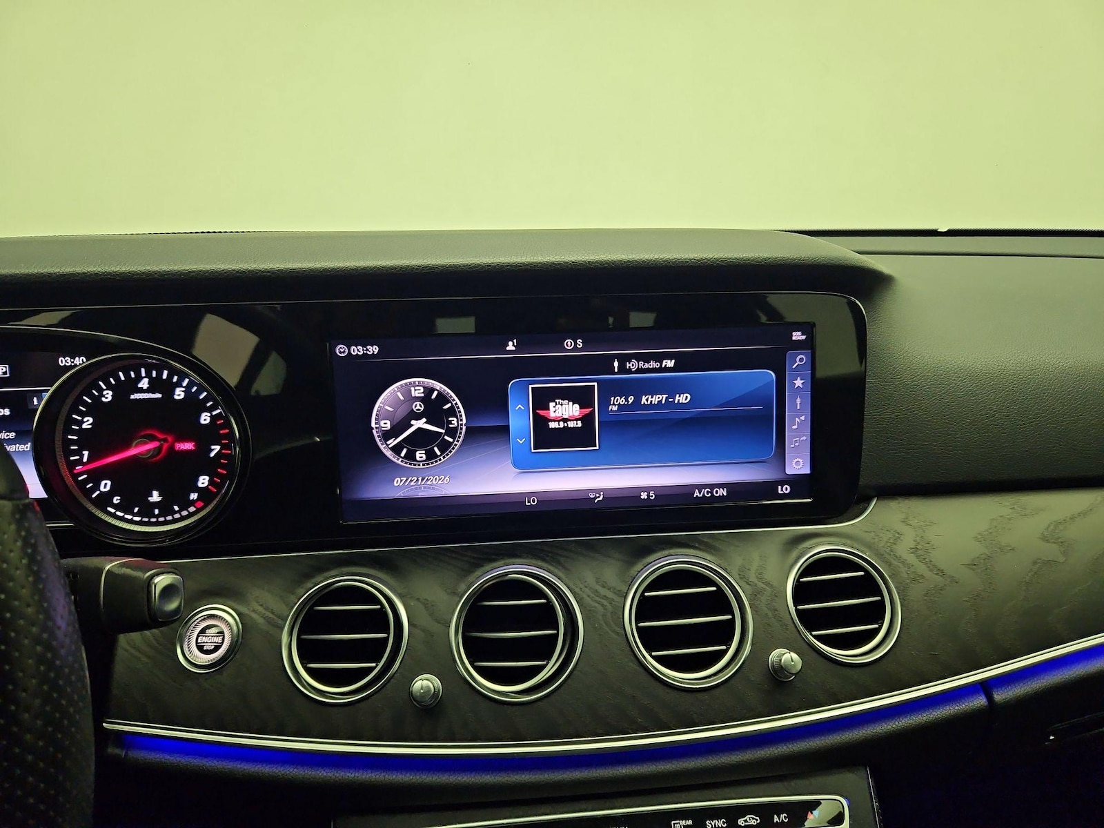 2018 Mercedes-Benz E-Class E300 - Photo 16