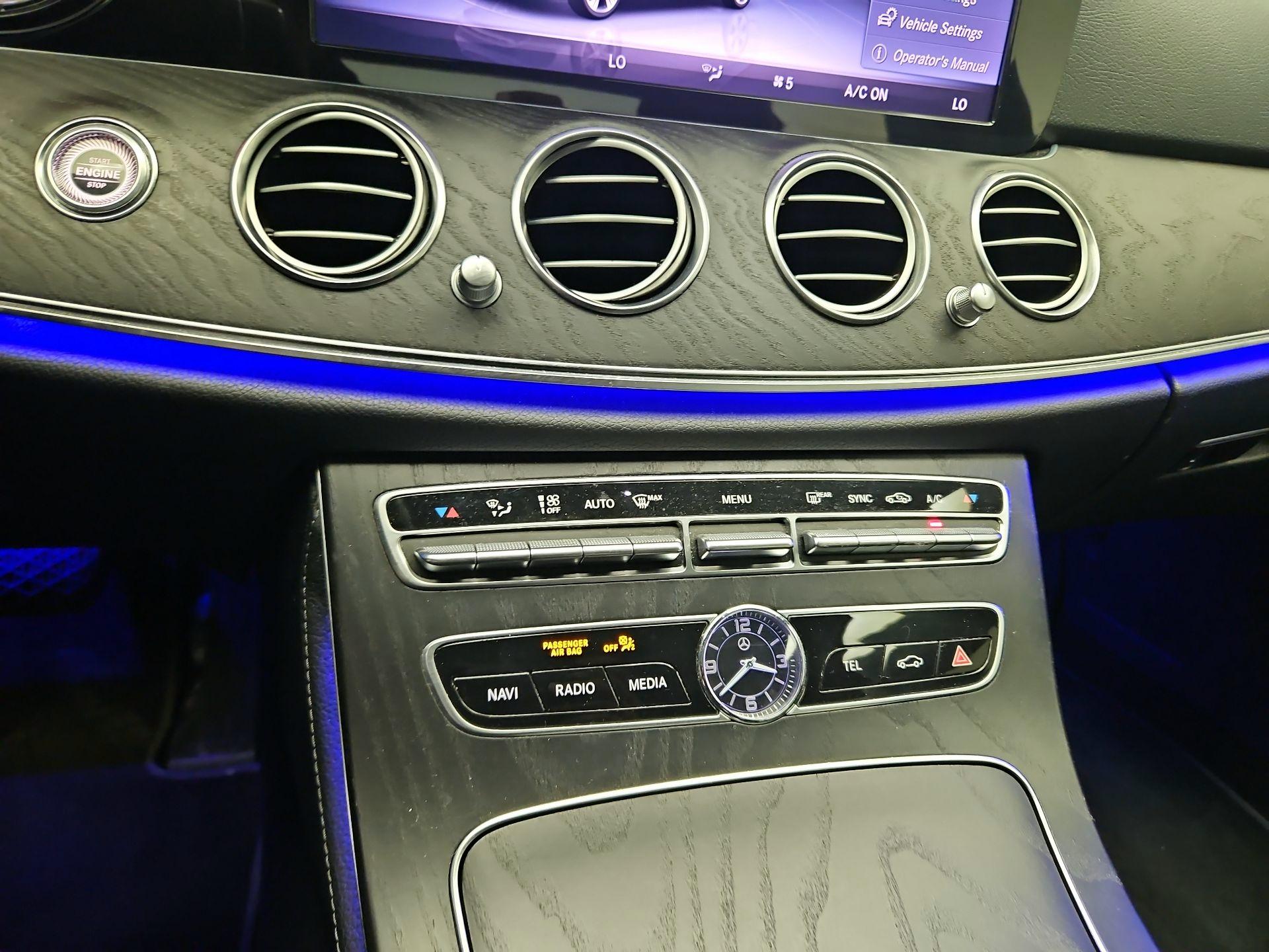 Thumbnail: 2018 Mercedes-Benz E-Class - 16