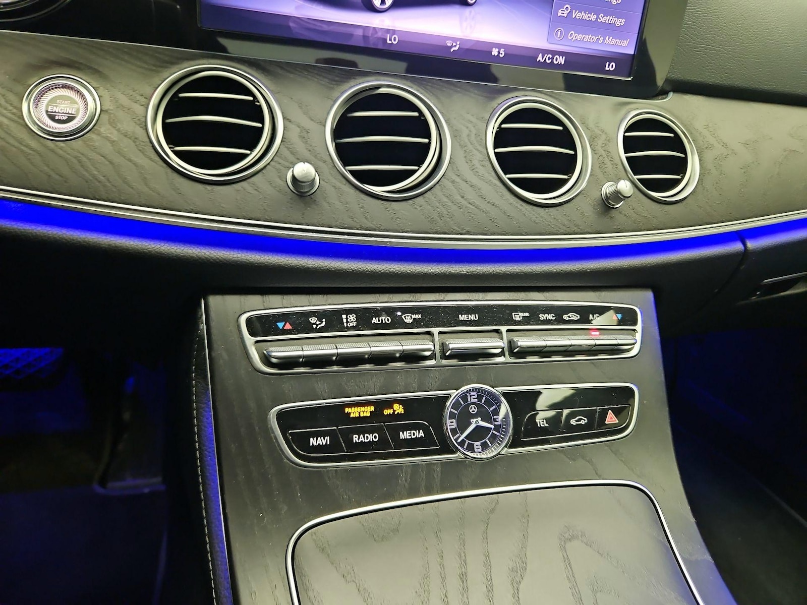 2018 Mercedes-Benz E-Class E300 - Photo 17