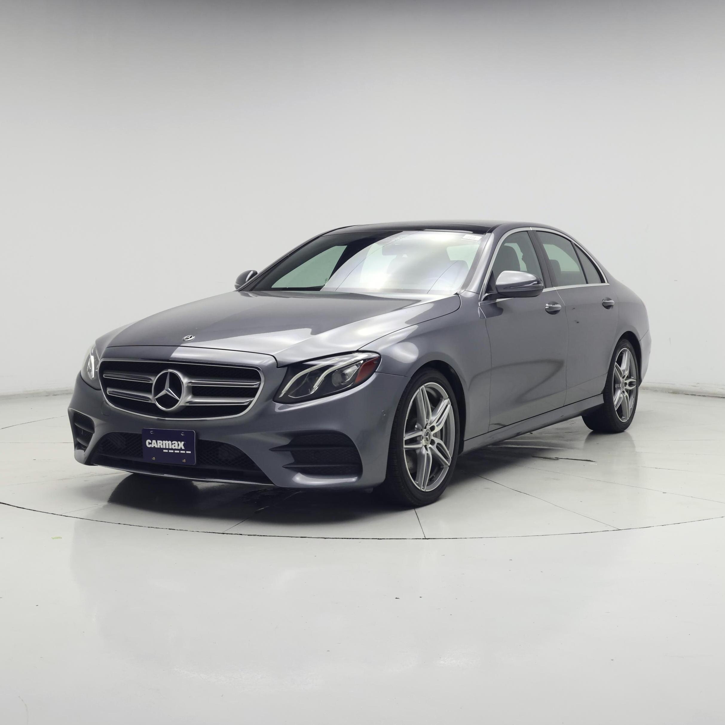 Thumbnail: 2018 Mercedes-Benz E-Class - 4
