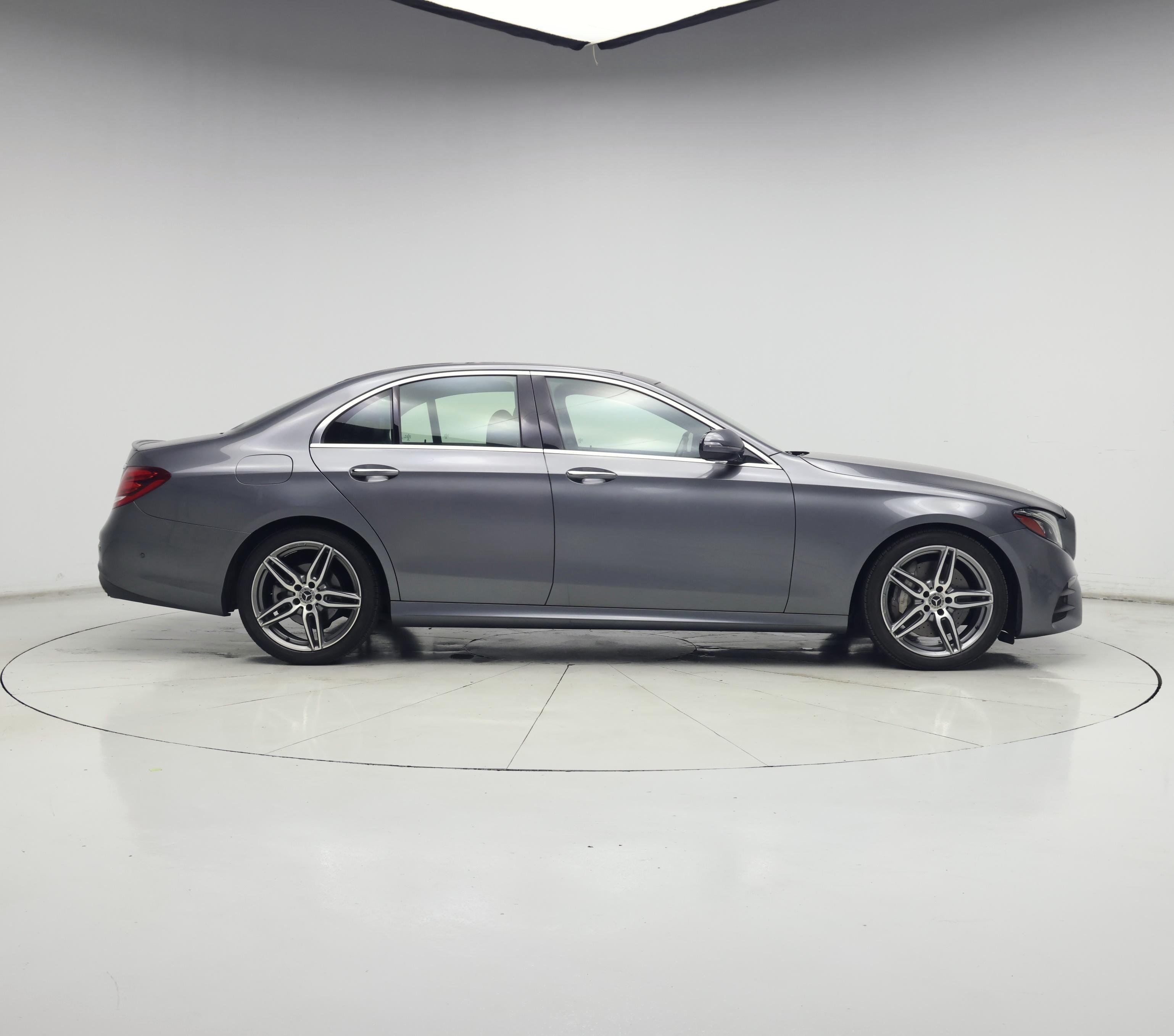 Thumbnail: 2018 Mercedes-Benz E-Class - 7