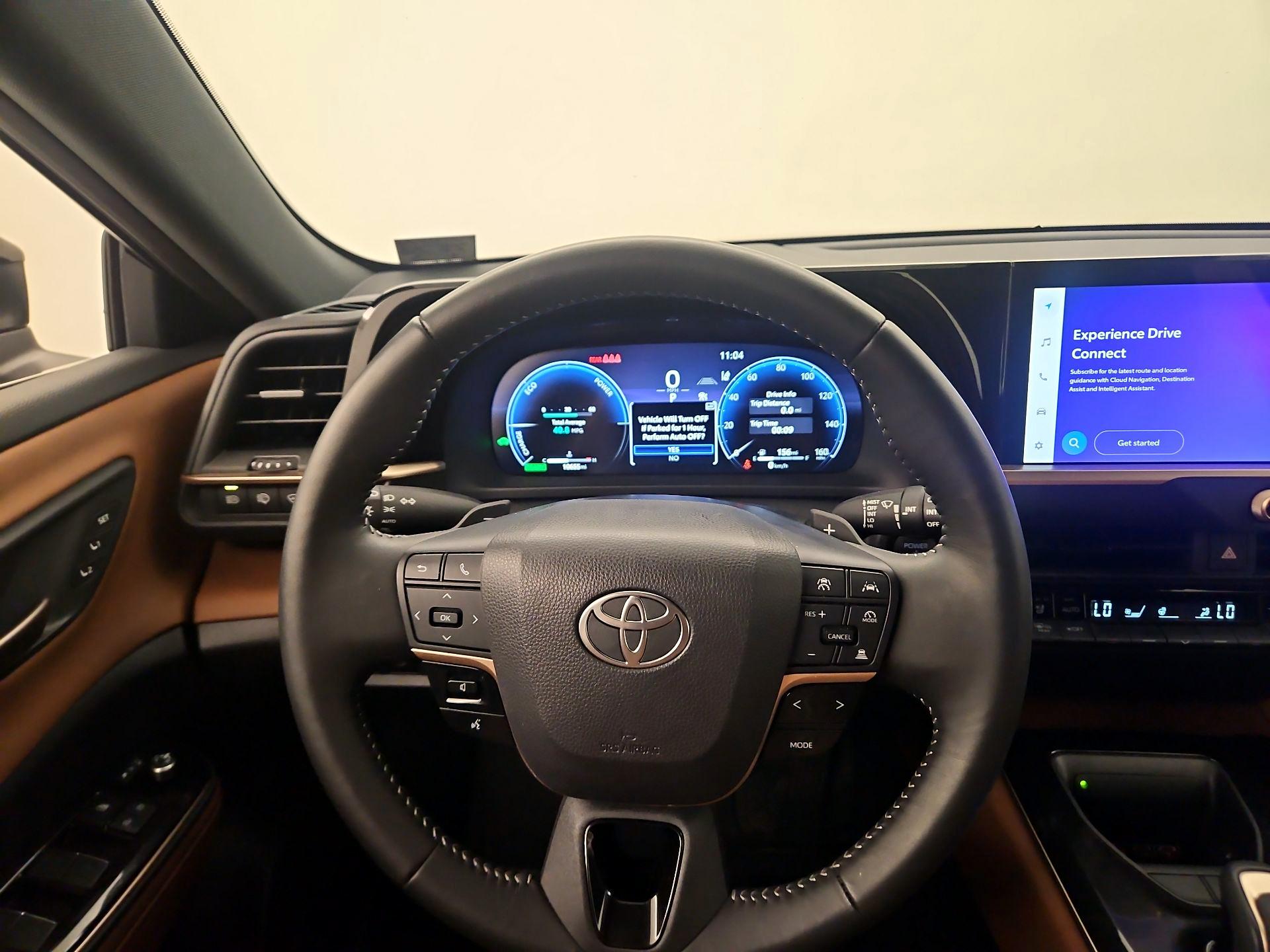 Thumbnail: 2025 Toyota Crown Signia - 10