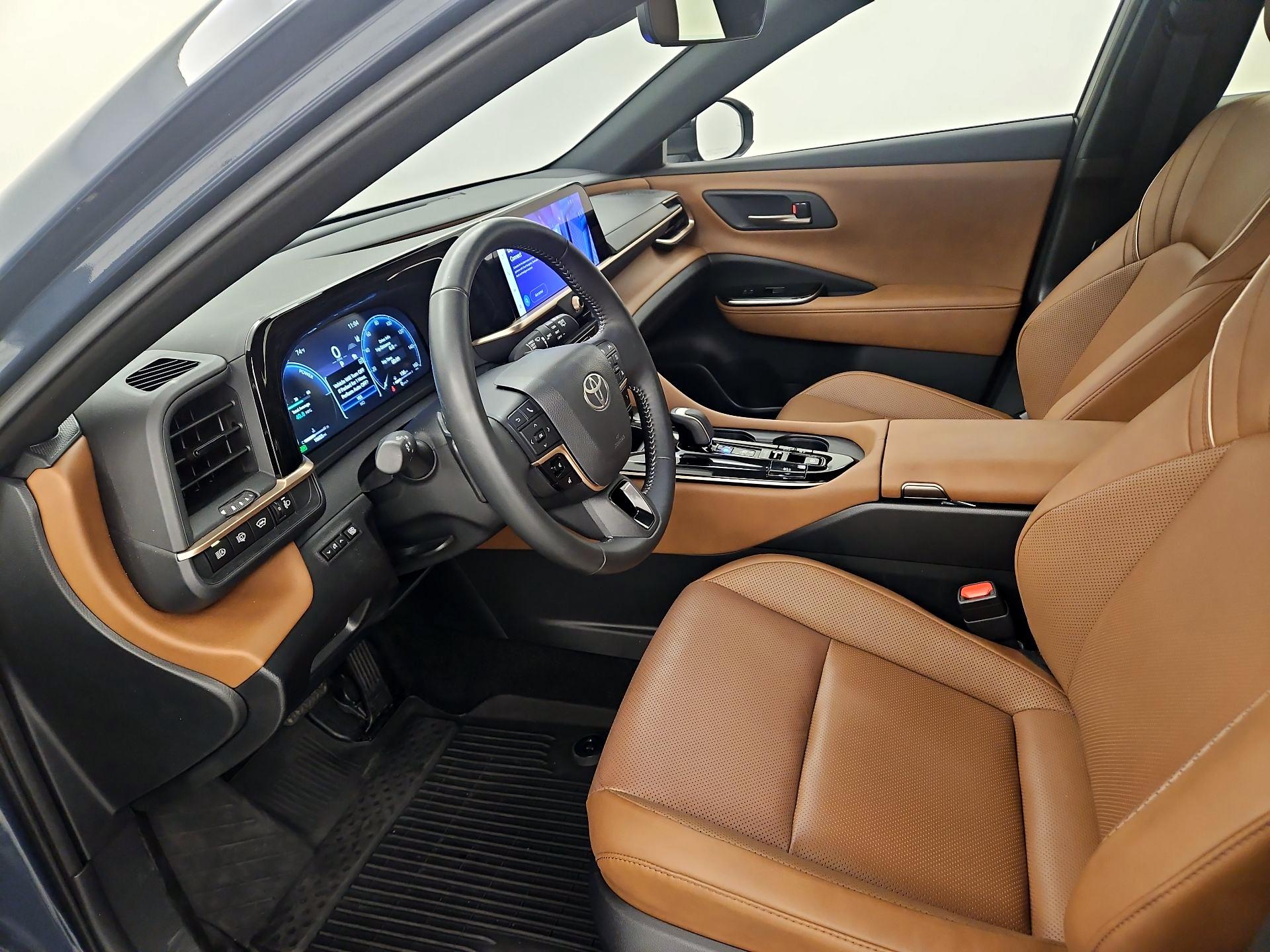 Thumbnail: 2025 Toyota Crown Signia - 11