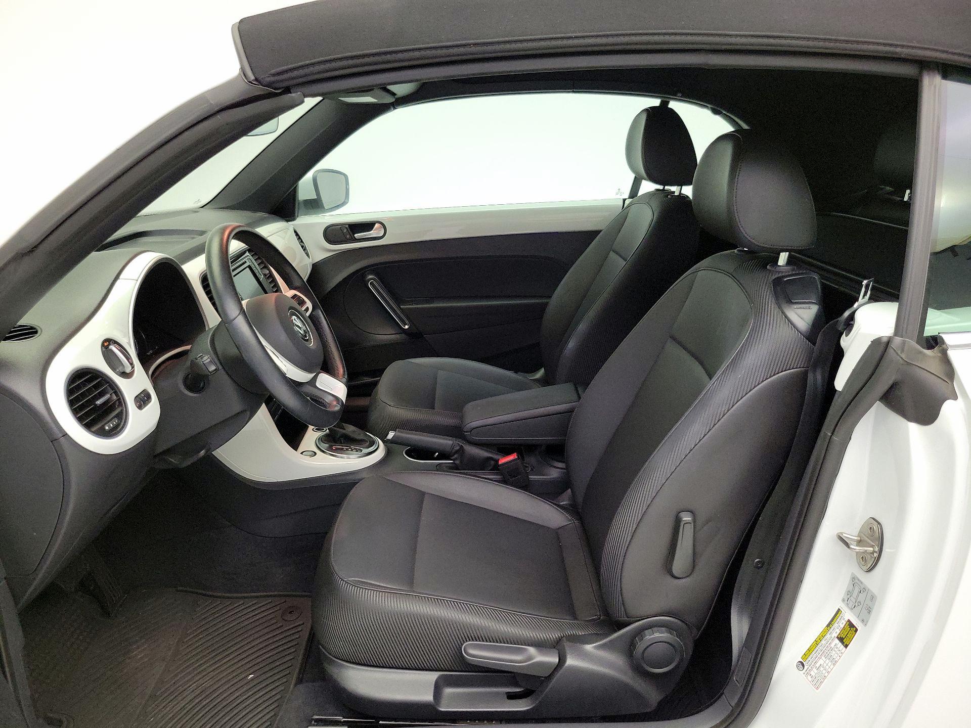 Thumbnail: 2019 Volkswagen Beetle - 11