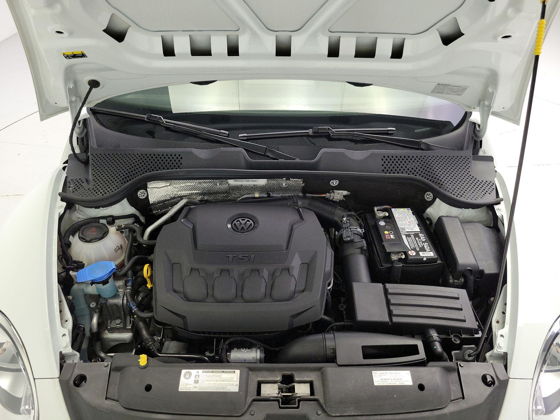 Thumbnail: 2019 Volkswagen Beetle - 20