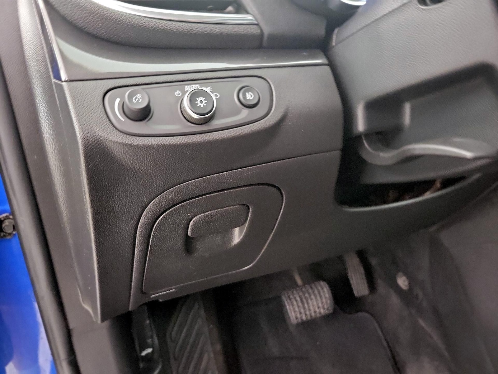 2018 Buick Encore Essence - Photo 14
