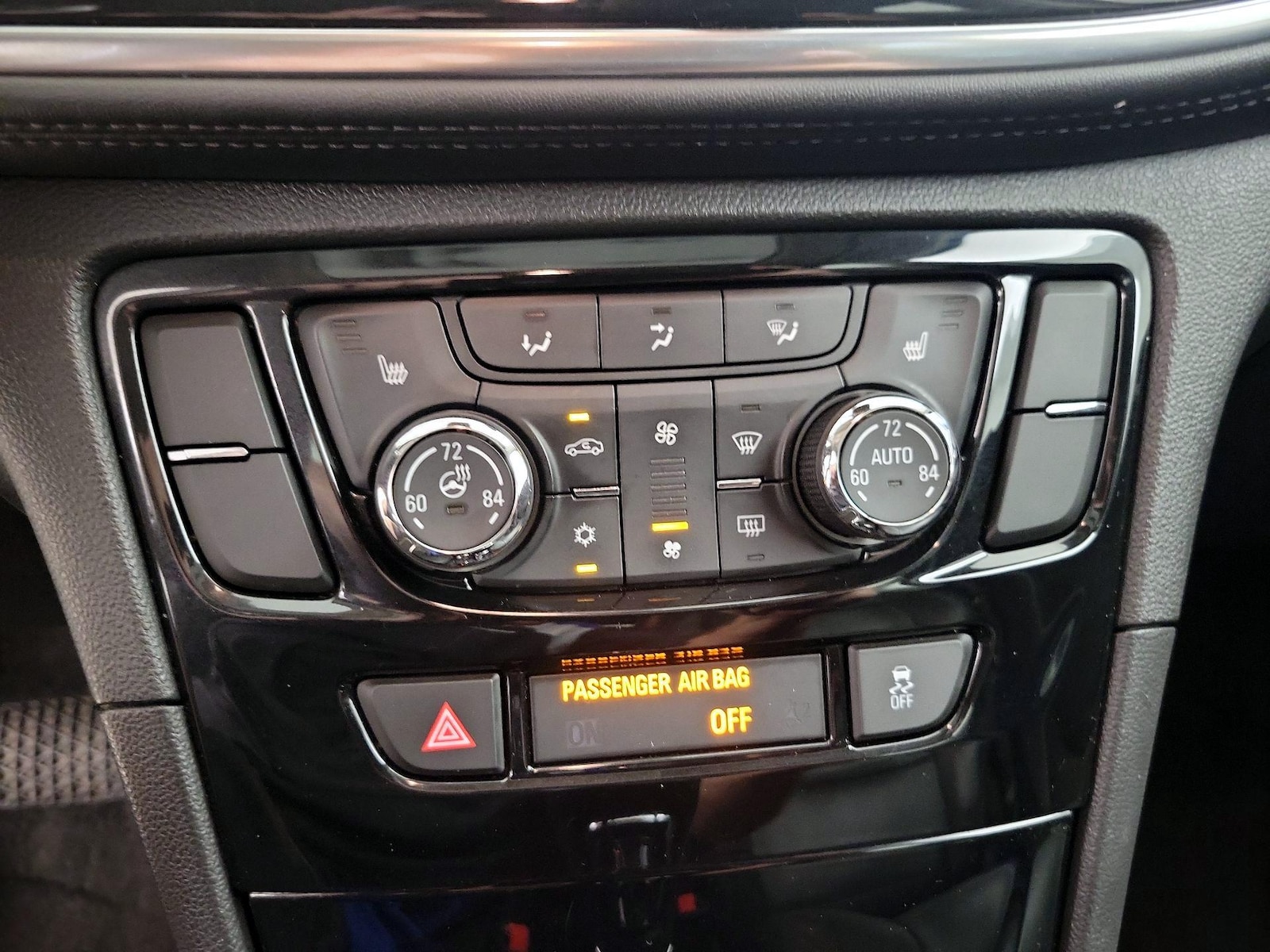 2018 Buick Encore Essence - Photo 17